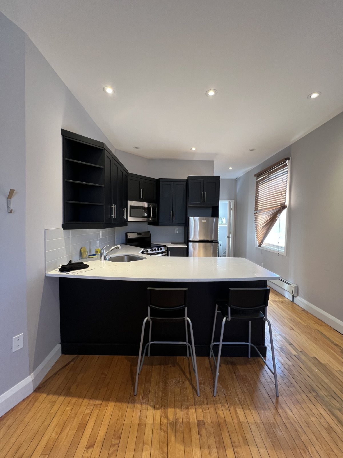 338 Somerset Street E - A property image