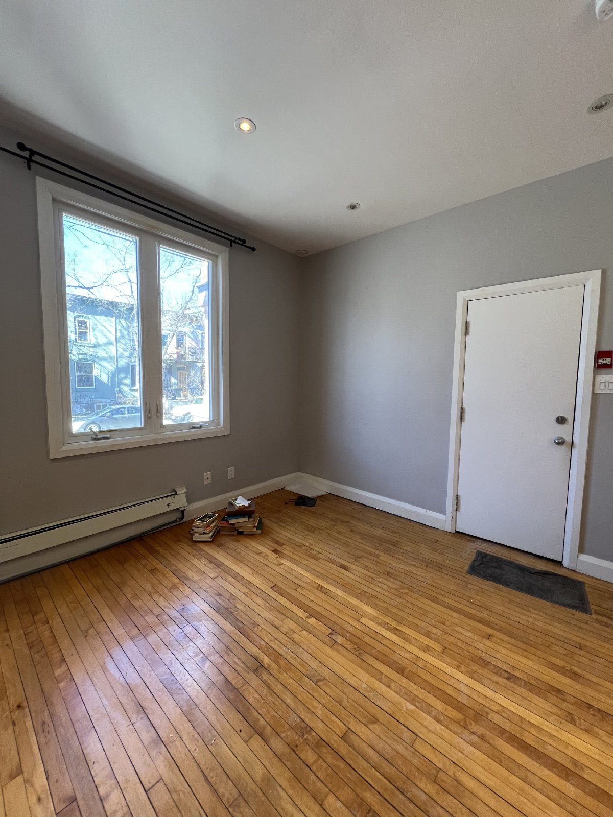 338 Somerset Street E - A property image