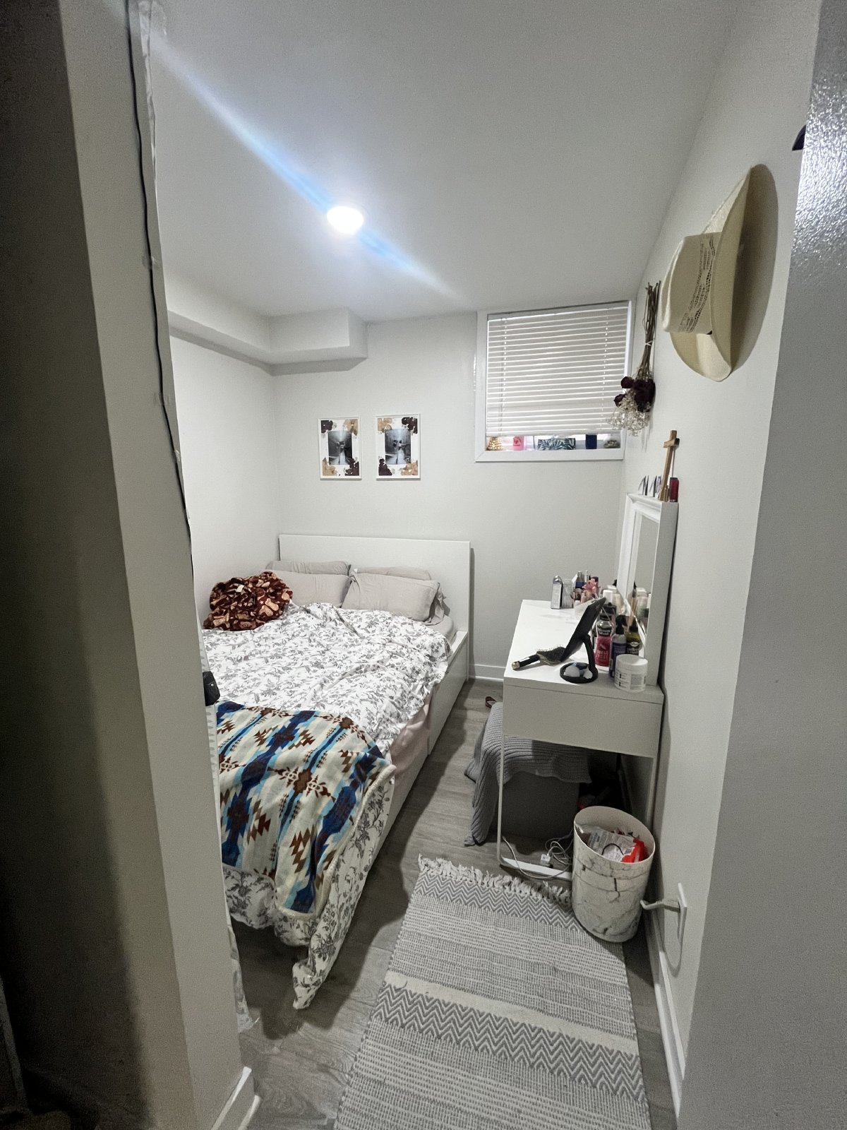 296 Rue Somerset Street East - 1 property image
