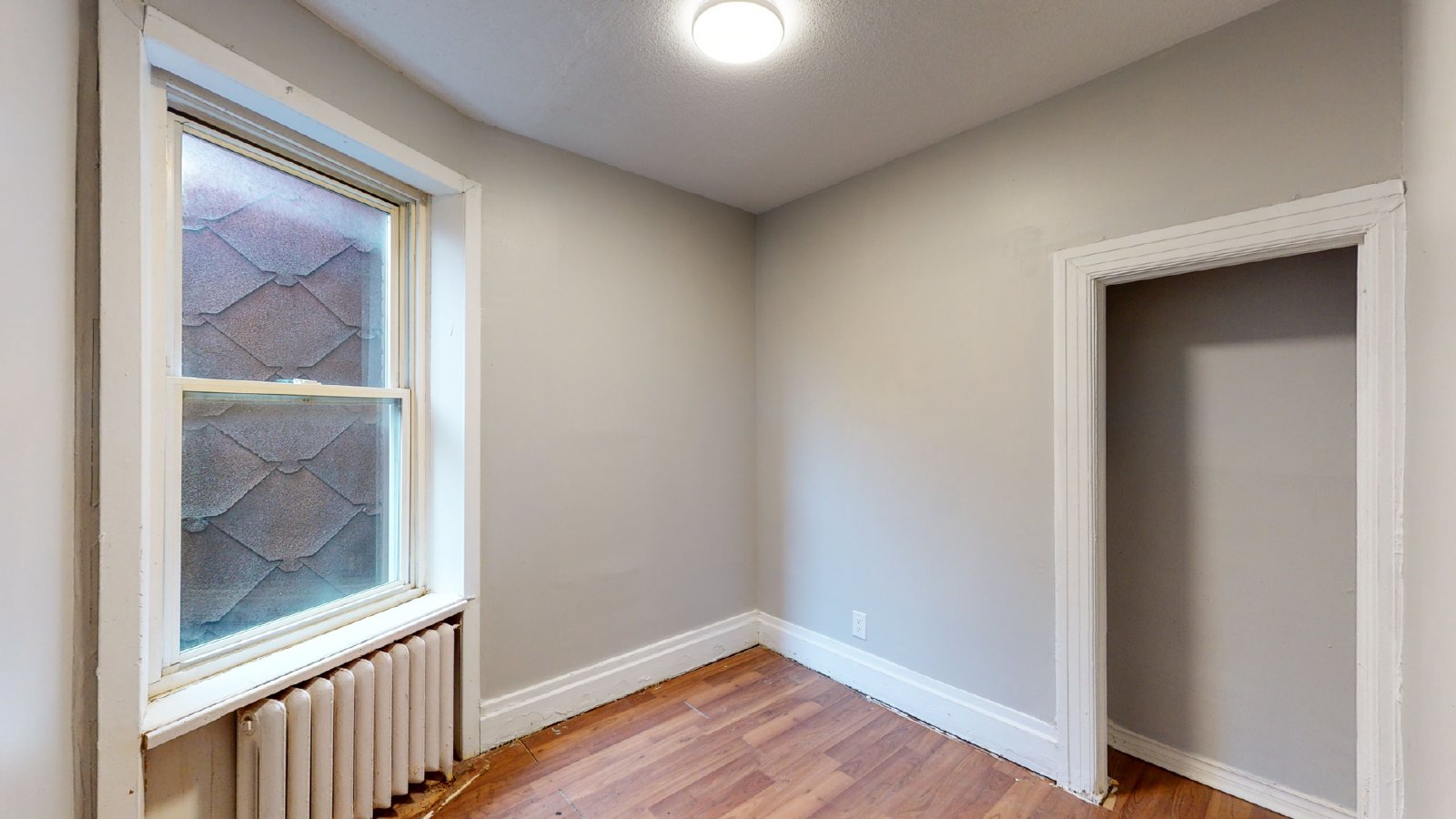 883 Somerset Street West - 3 property image