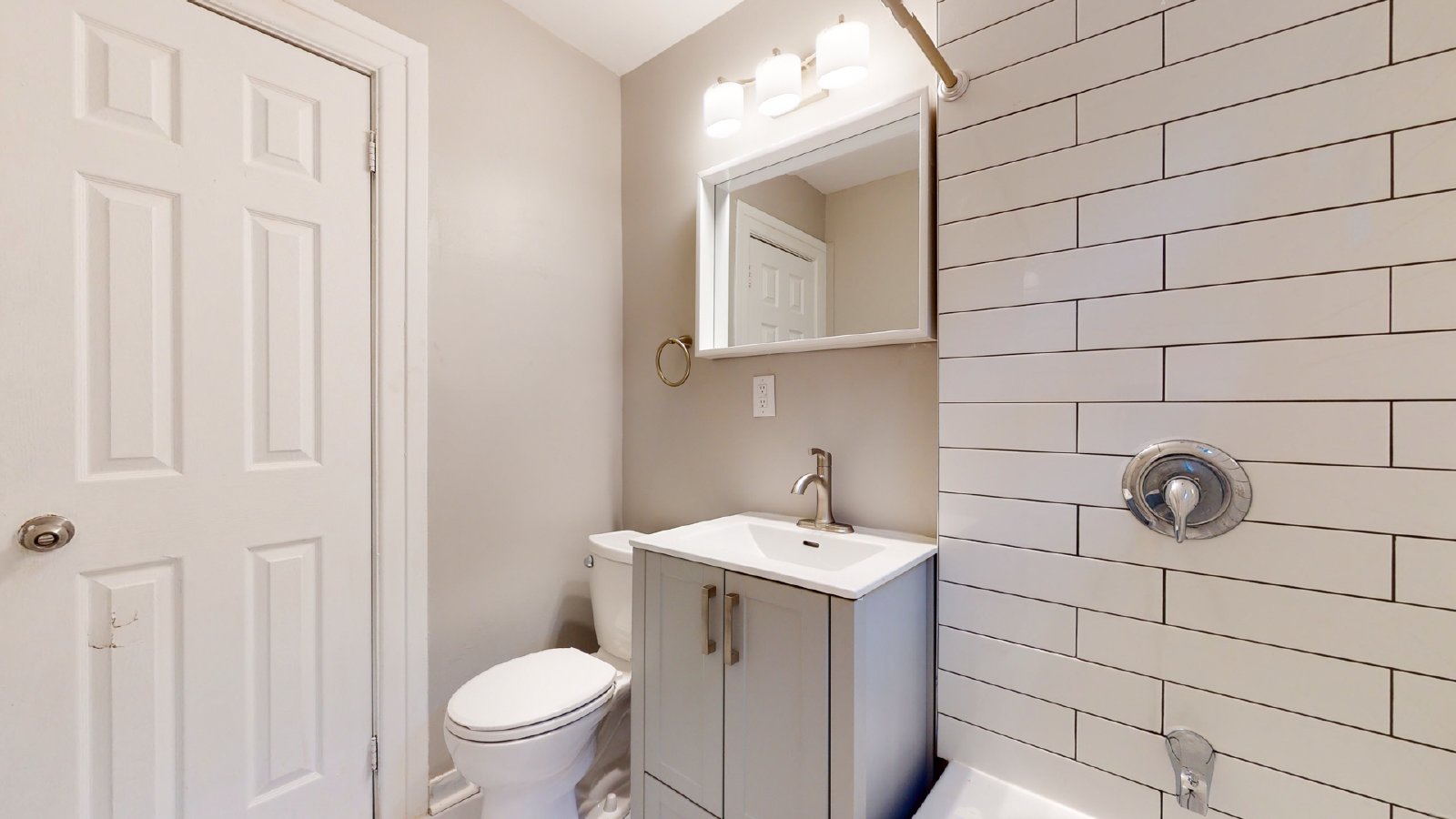 883 Somerset Street West - 3 property image