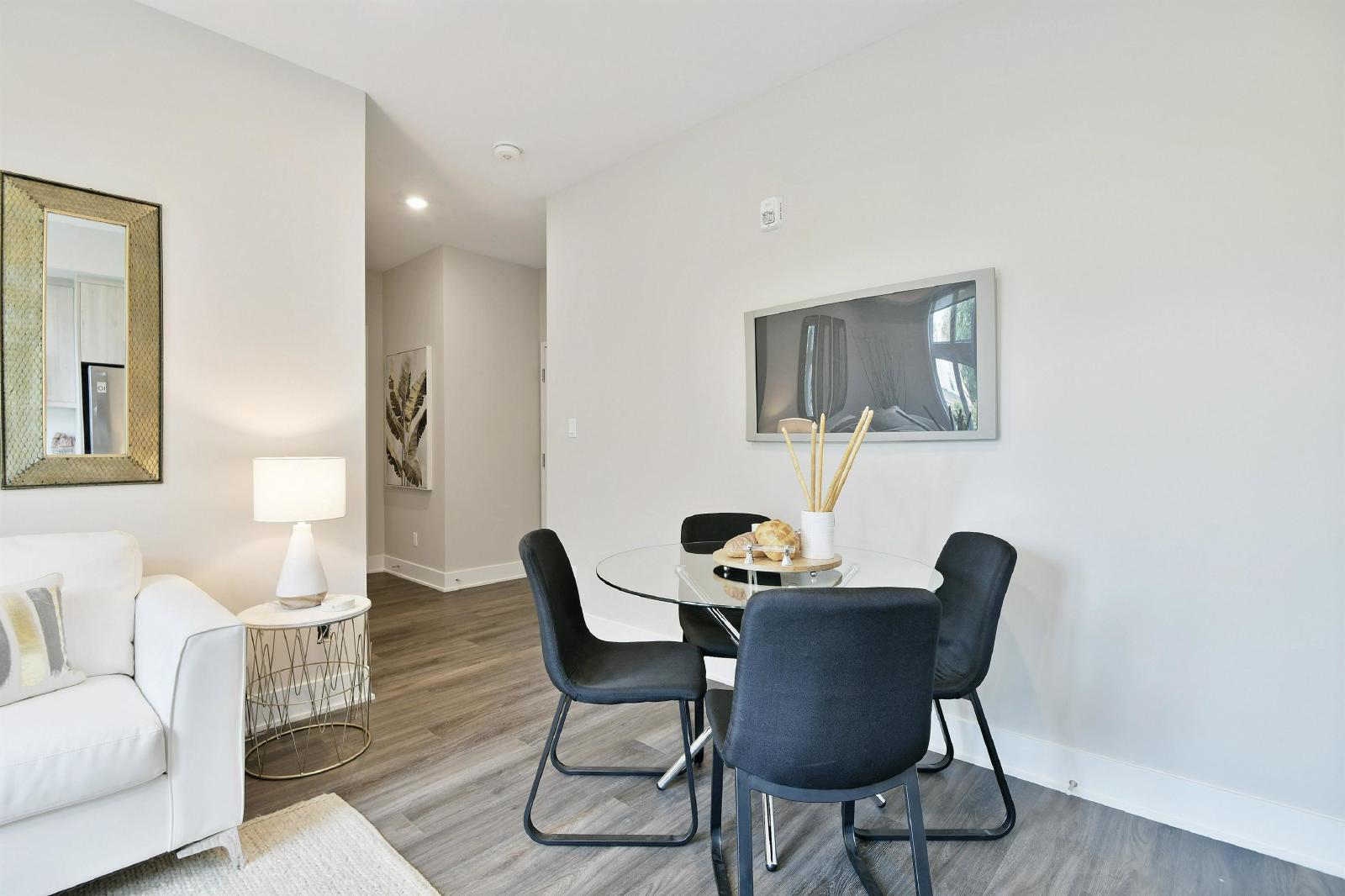 16 Champagne Avenue South - 204 property image