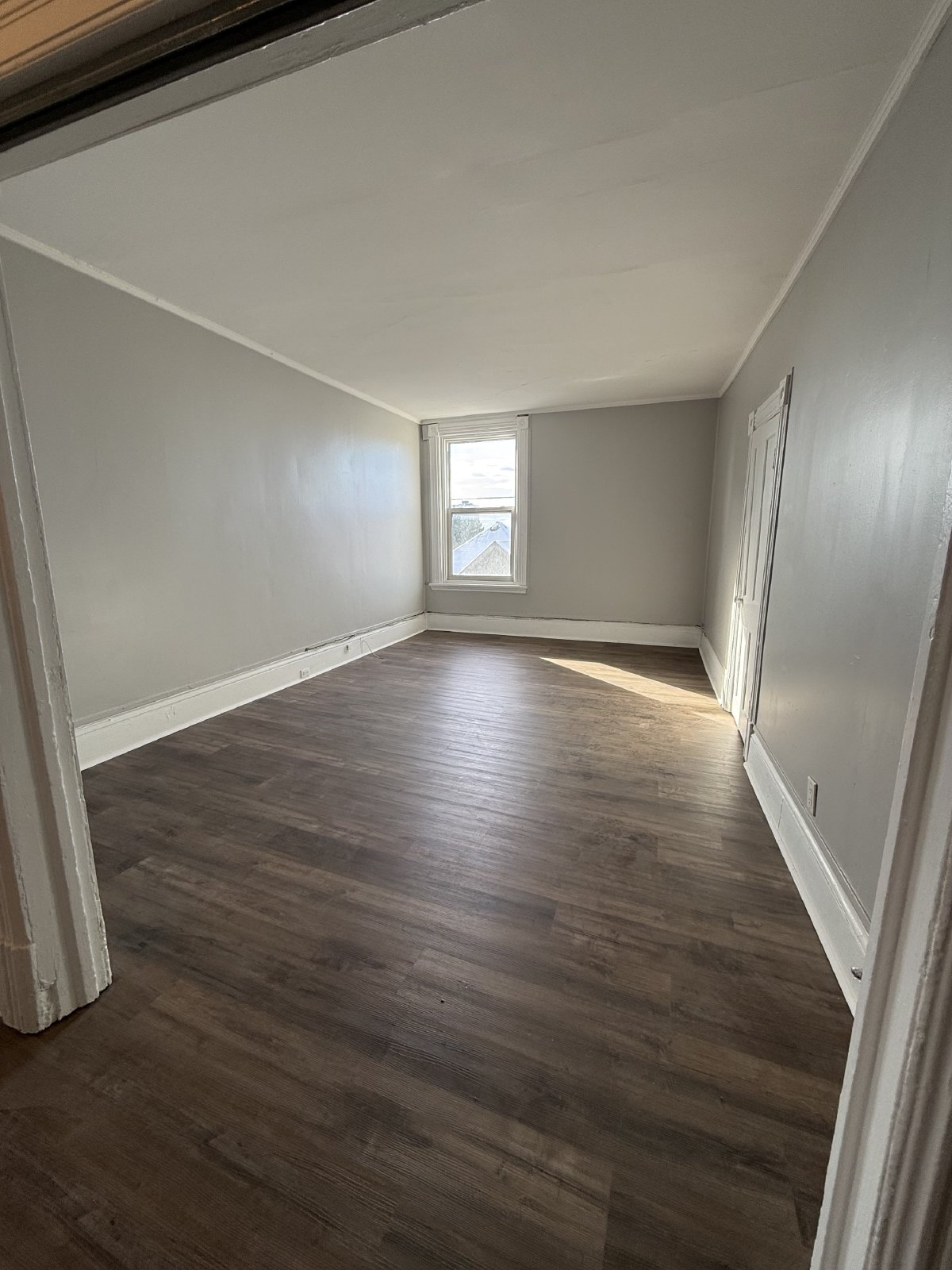 381 Bronson - Unit 3 property image