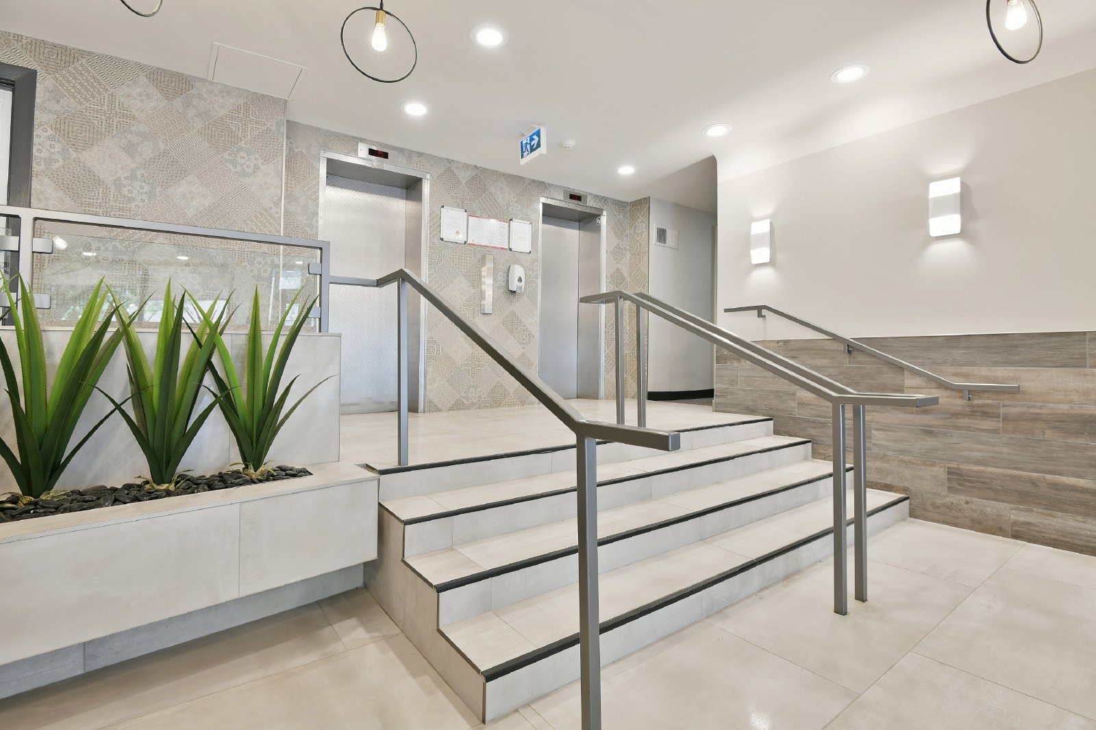 420 Gilmour Street - 204 property image