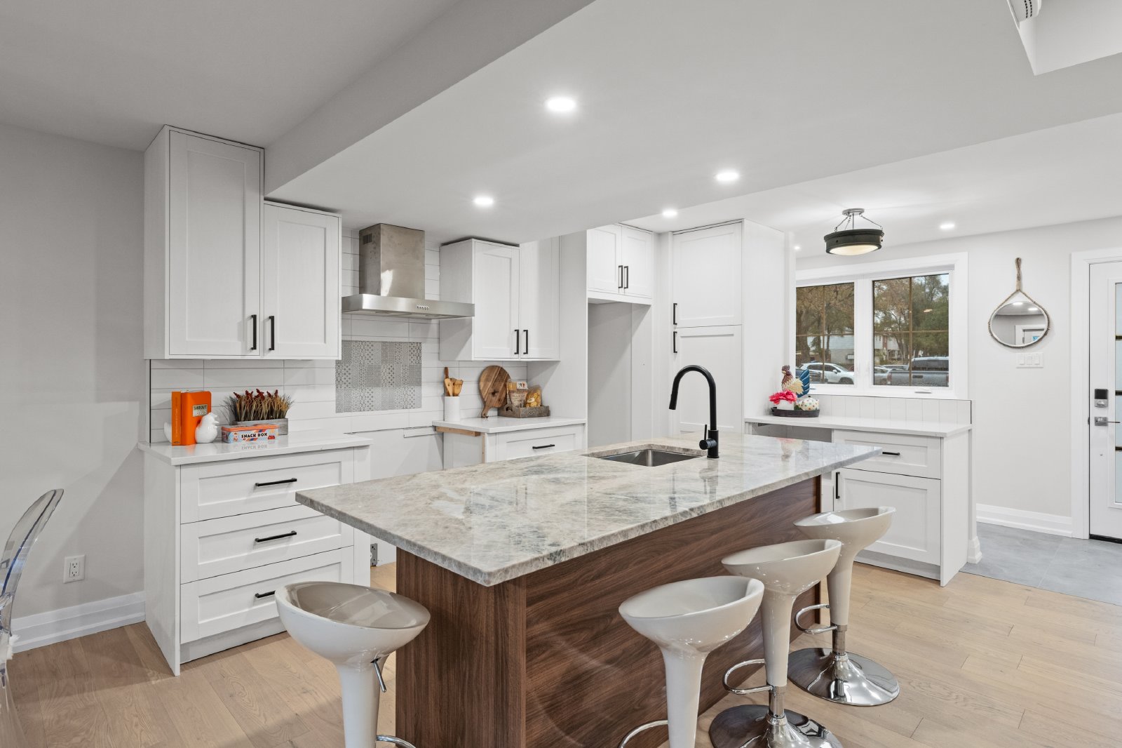 660 Hochelaga Street - 28 property image