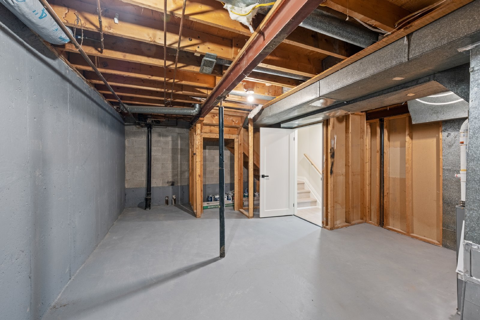 660 Hochelaga Street - 28 property image