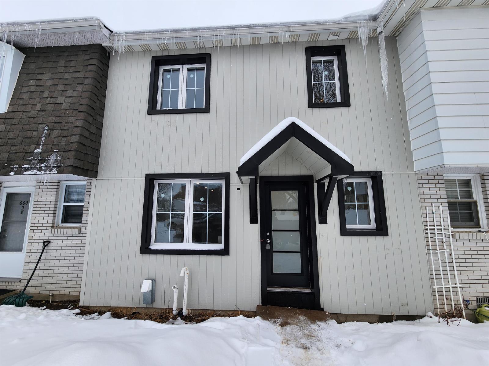 660 Hochelaga Street - 32 property image