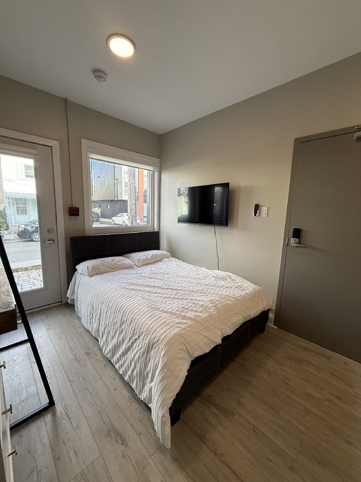 238 Carruthers Avenue - 103 property image