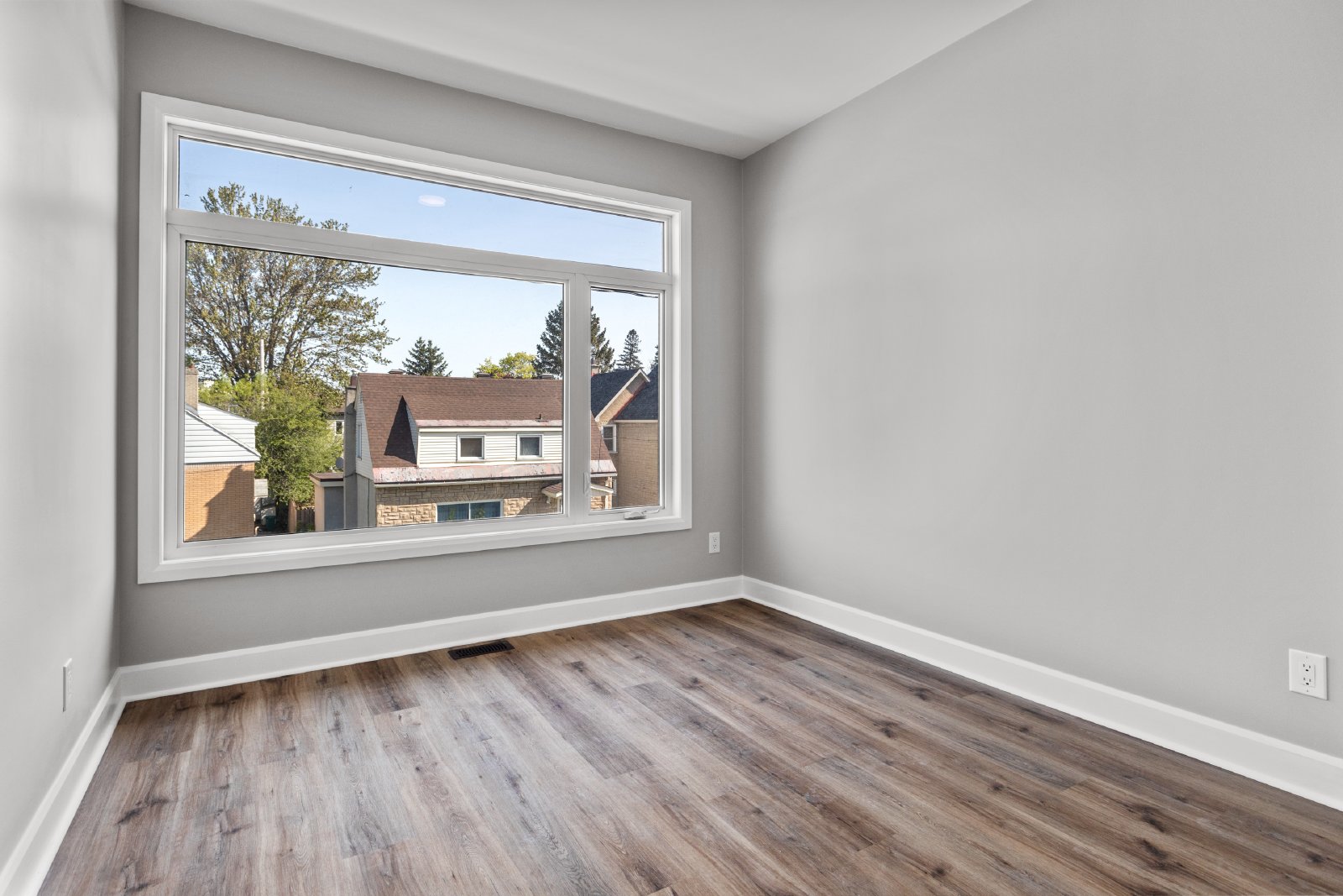 144 Montfort - A property image