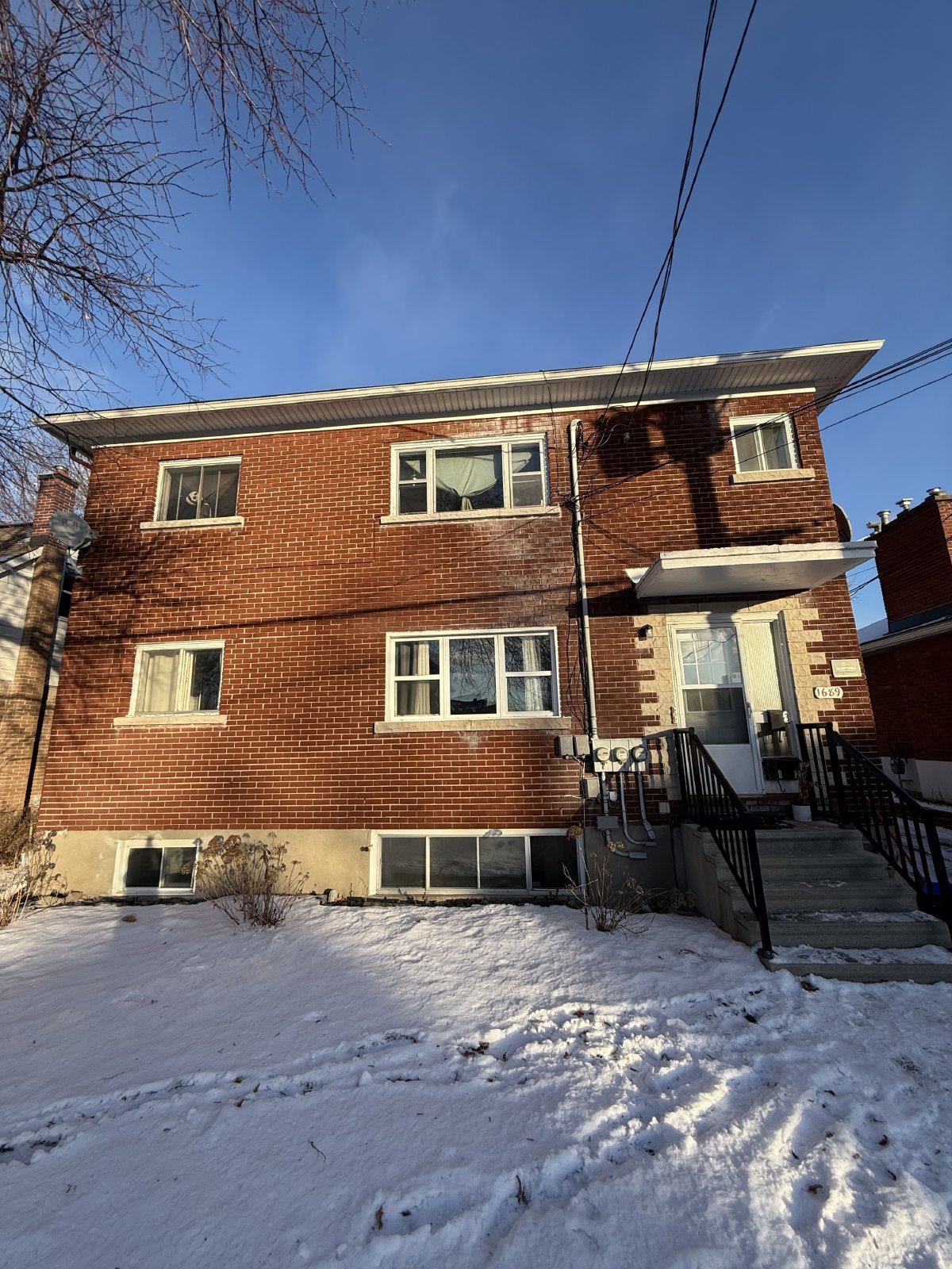 1689 Edgehill - Unit 3 property image