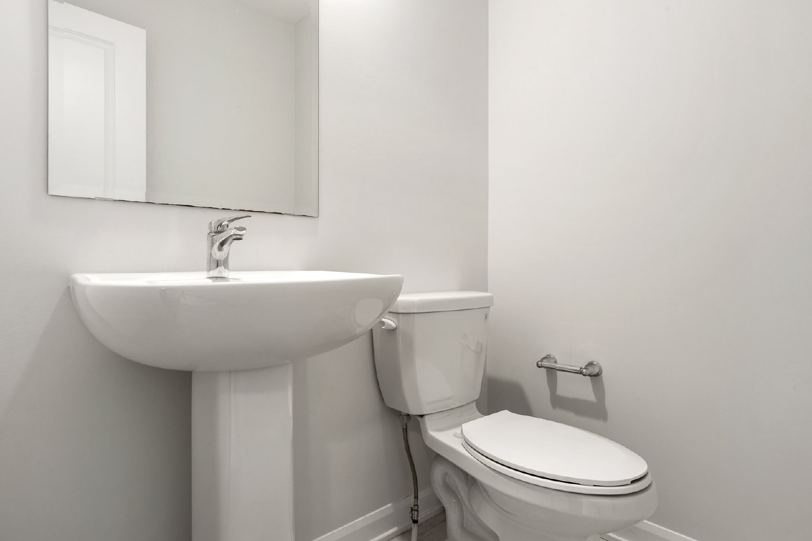 52 Eramosa Crescent - 1 property image