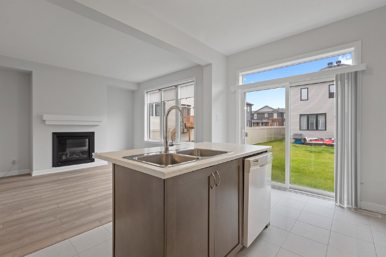 52 Eramosa Crescent - 1 property image