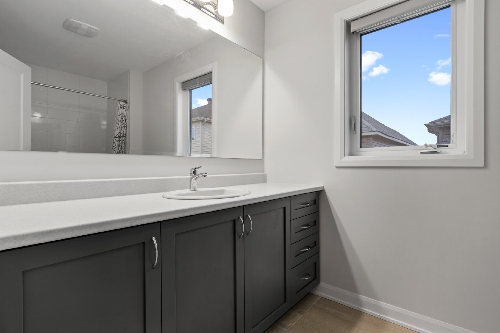 52 Eramosa Crescent - 1 property image