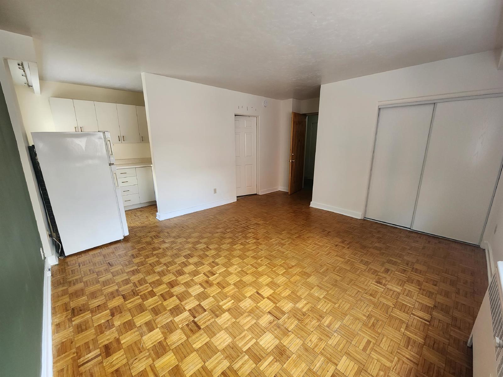 161 Somerset Street West - 26 property image