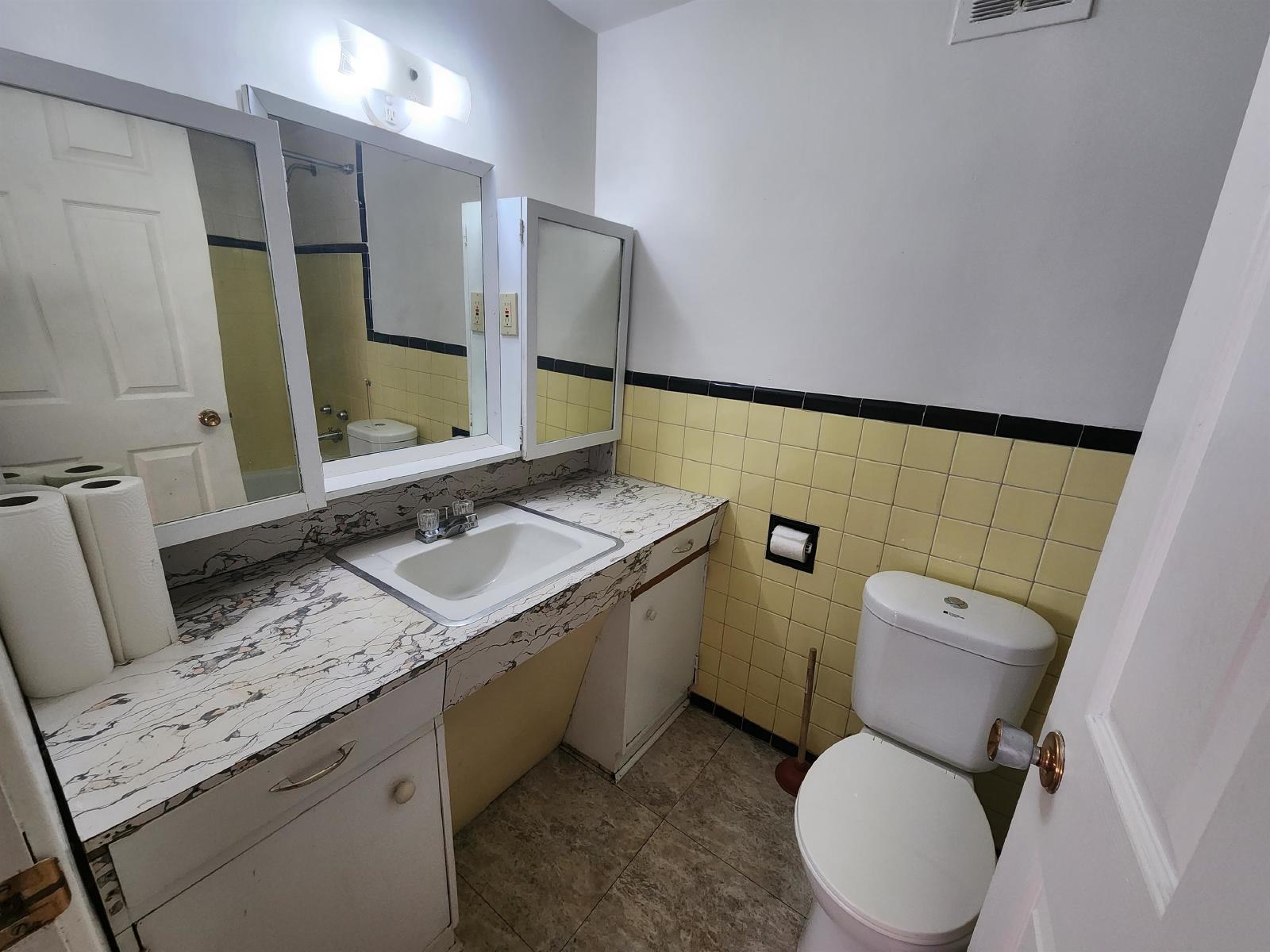 161 Somerset Street West - 26 property image