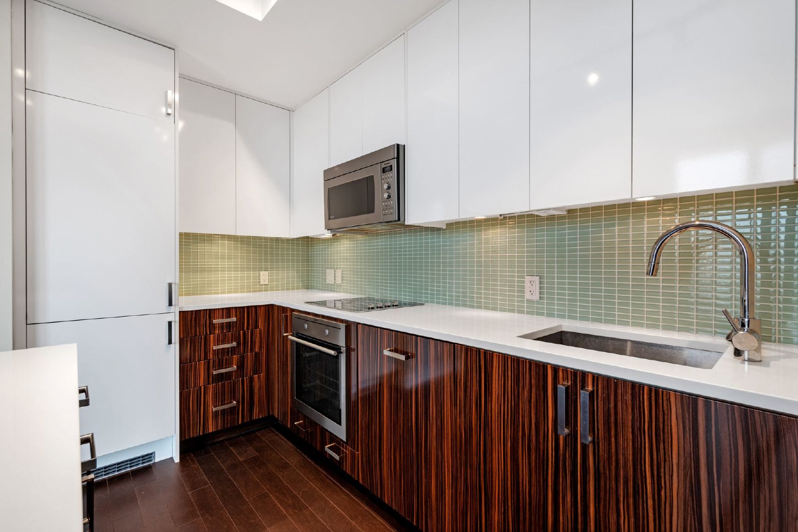 300 Lisgar #1110 - 1110 property image