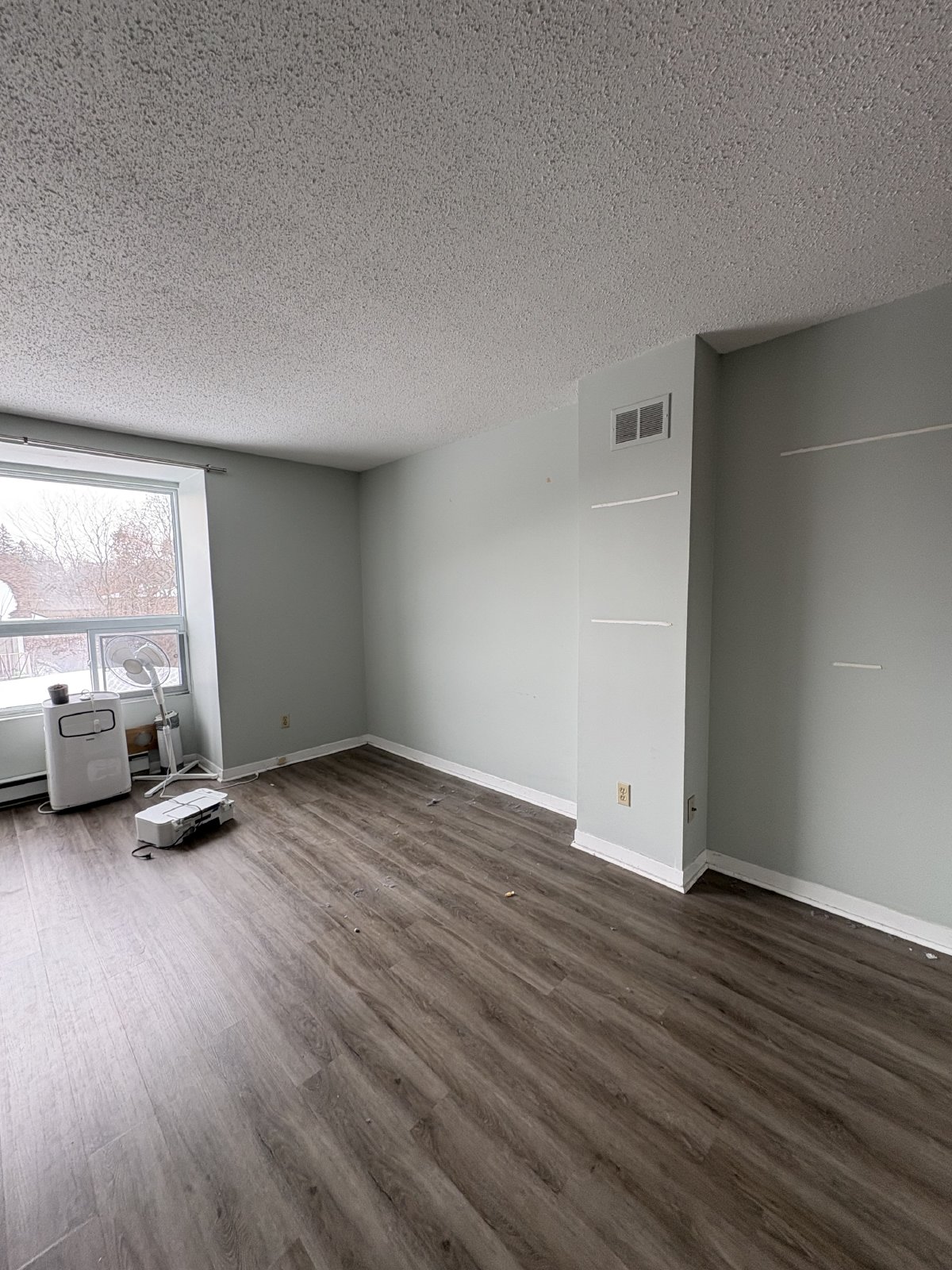 300 Somerset Street East - 1 property image