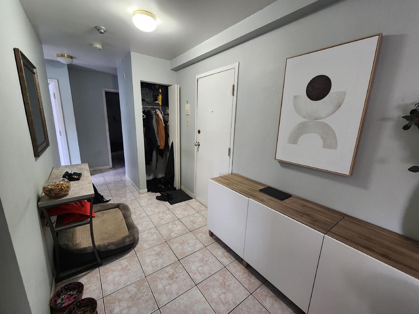 380 Frank Street - 5D property image