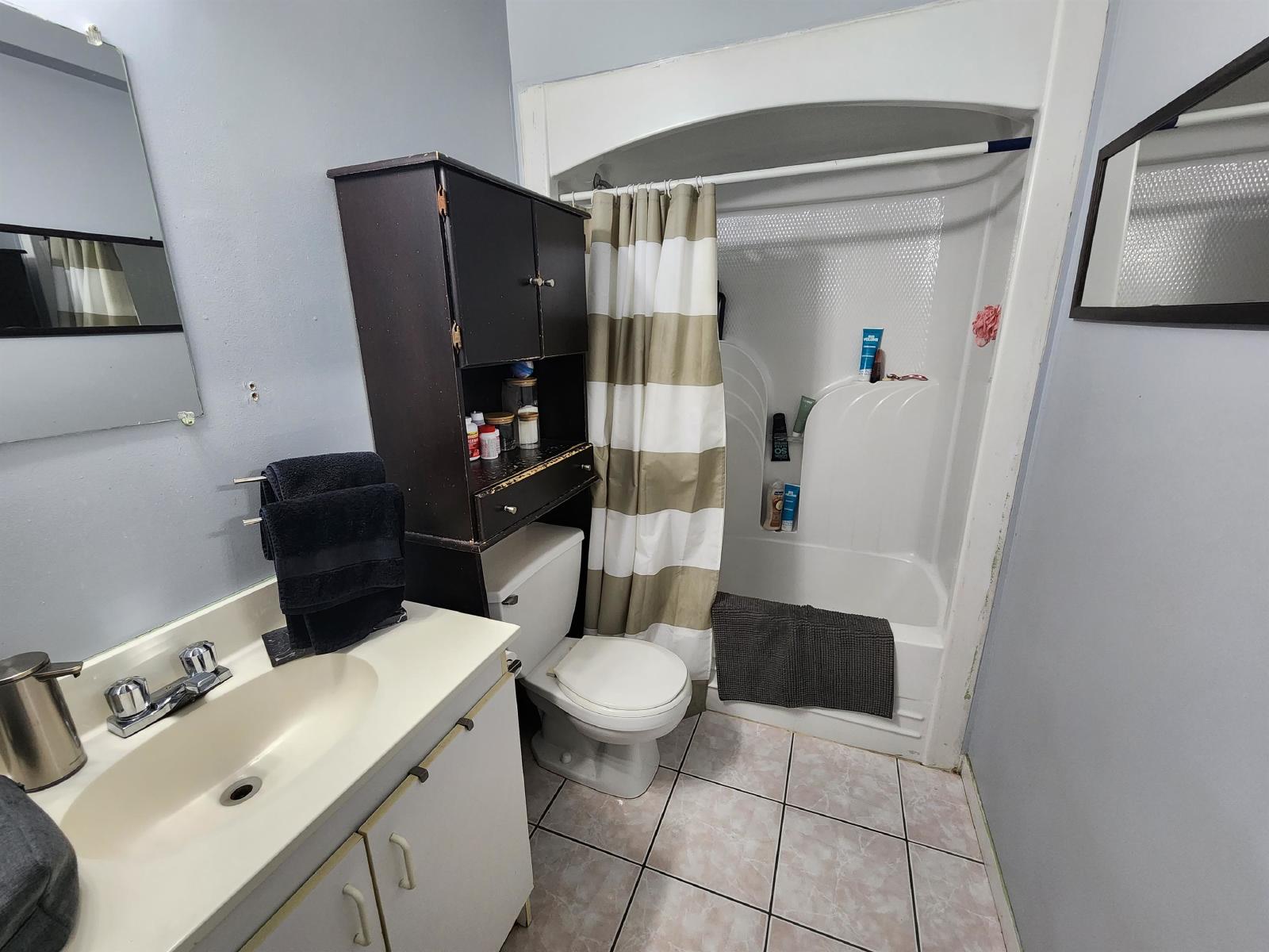 380 Frank Street - 5D property image