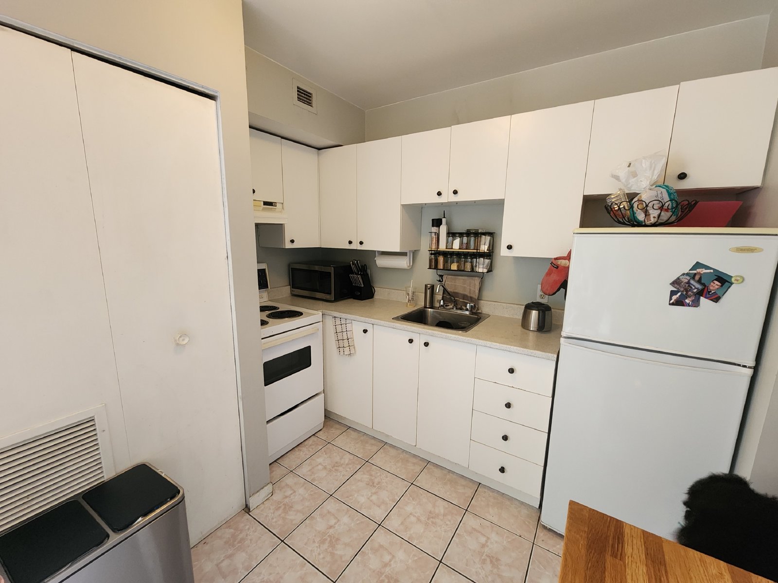 380 Frank Street - 5D property image