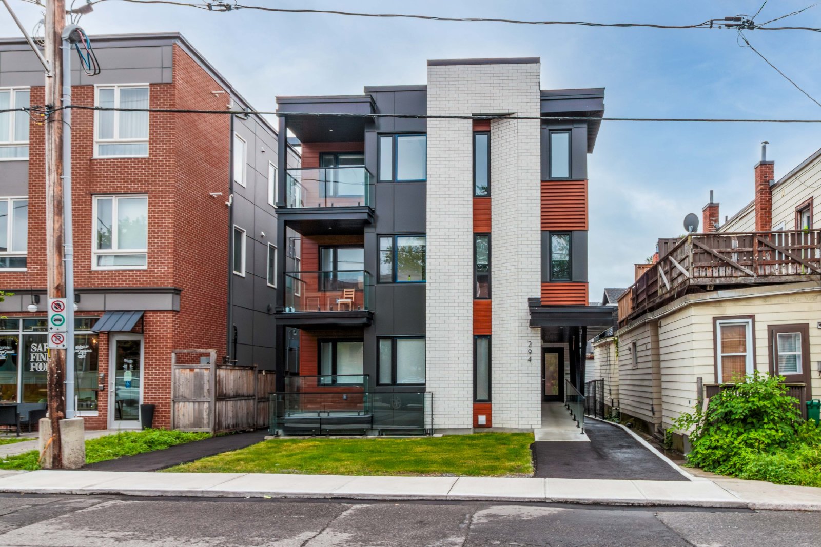 294 Somerset Street East - 302 property image