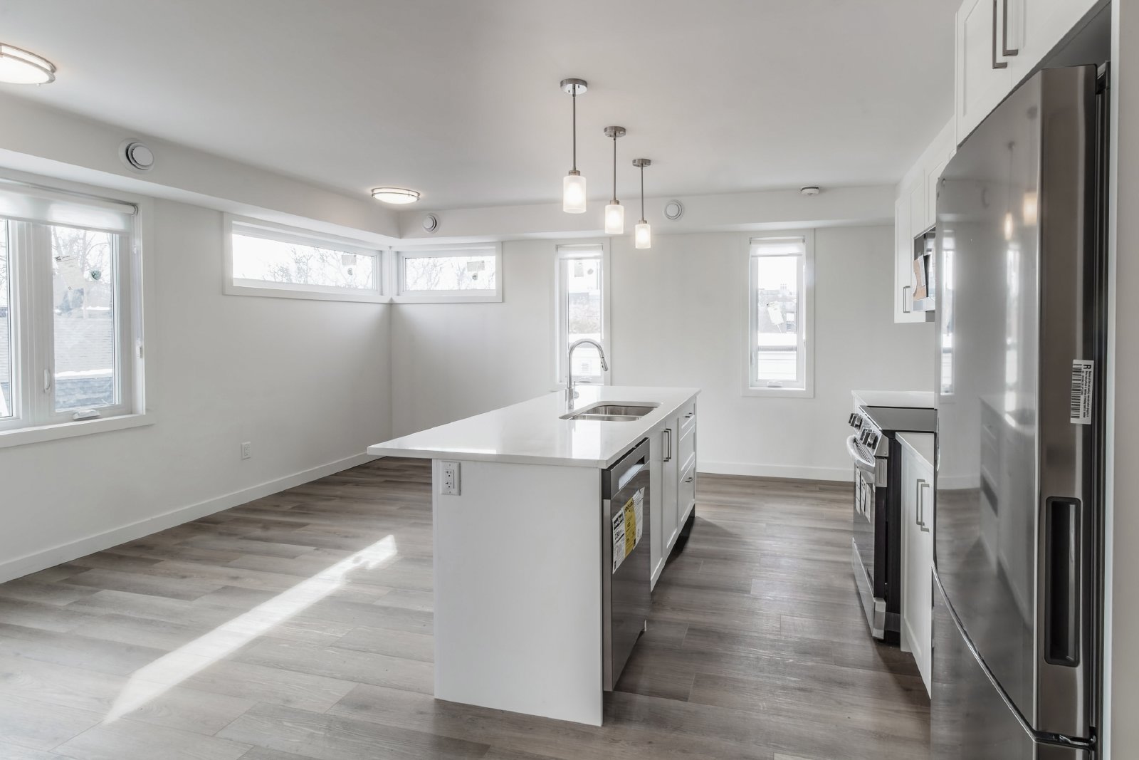 294 Somerset Street East - 302 property image