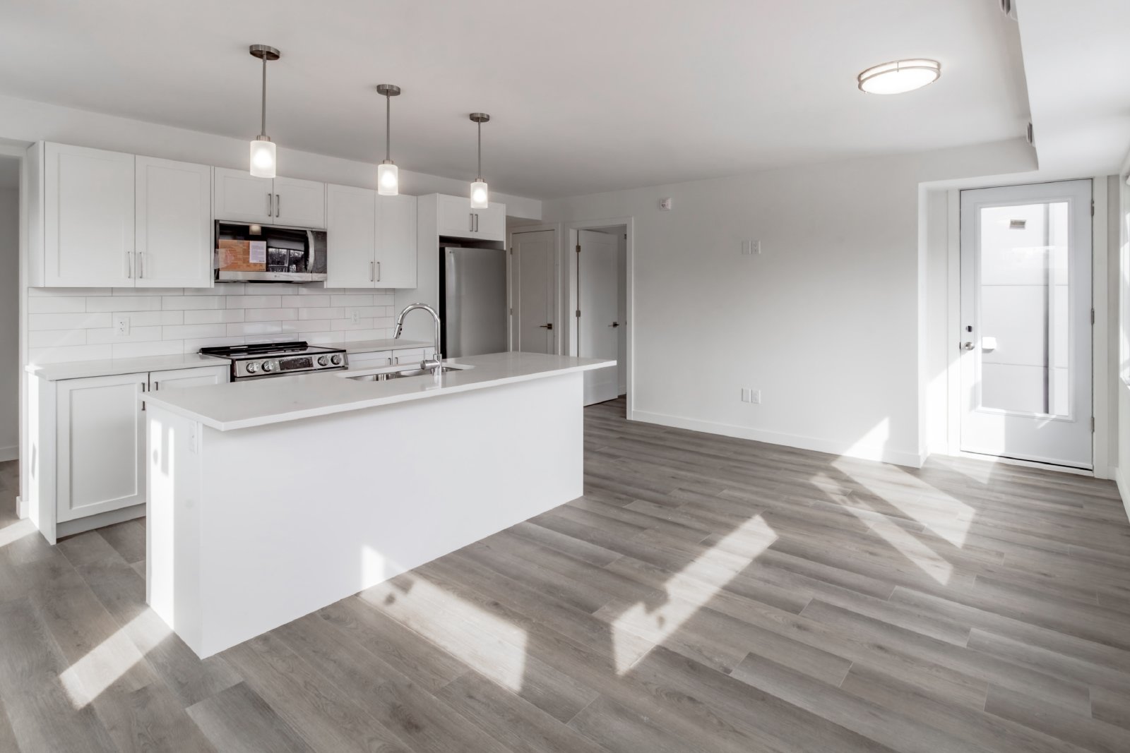 294 Somerset Street East - 302 property image