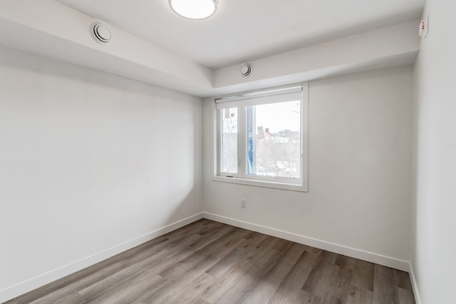 294 Somerset Street East - 302 property image