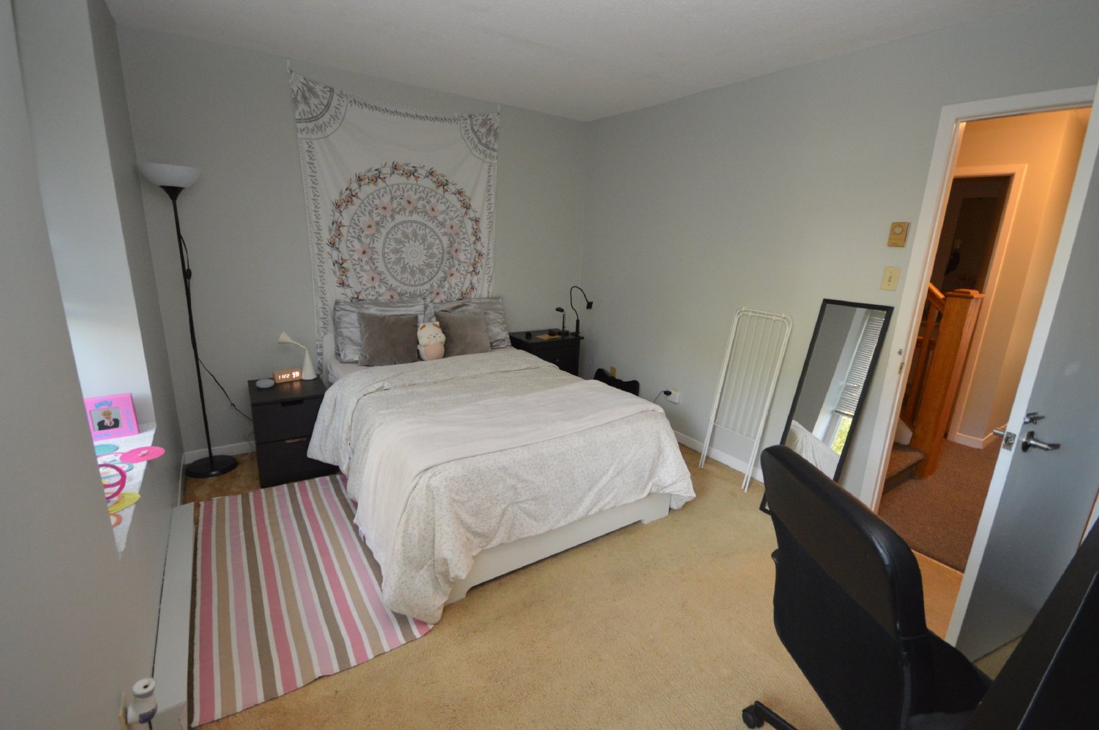 302 Somerset Street East - 1 property image