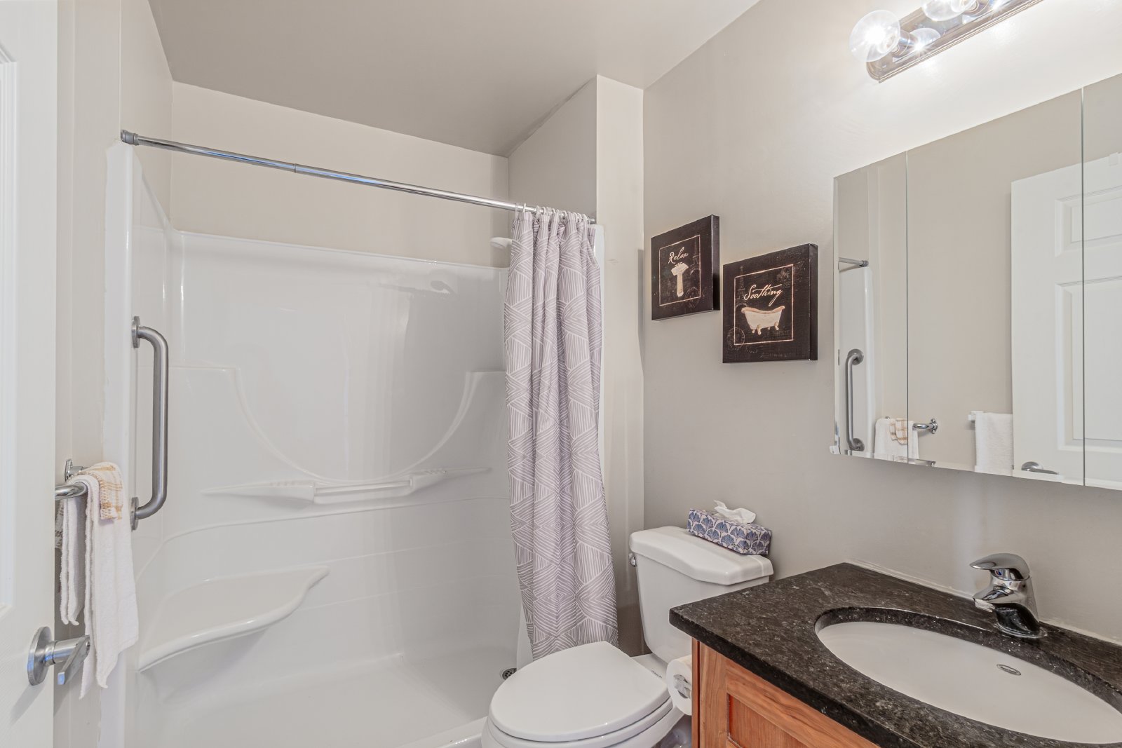 1521 Manotick Station Road - 402 property image