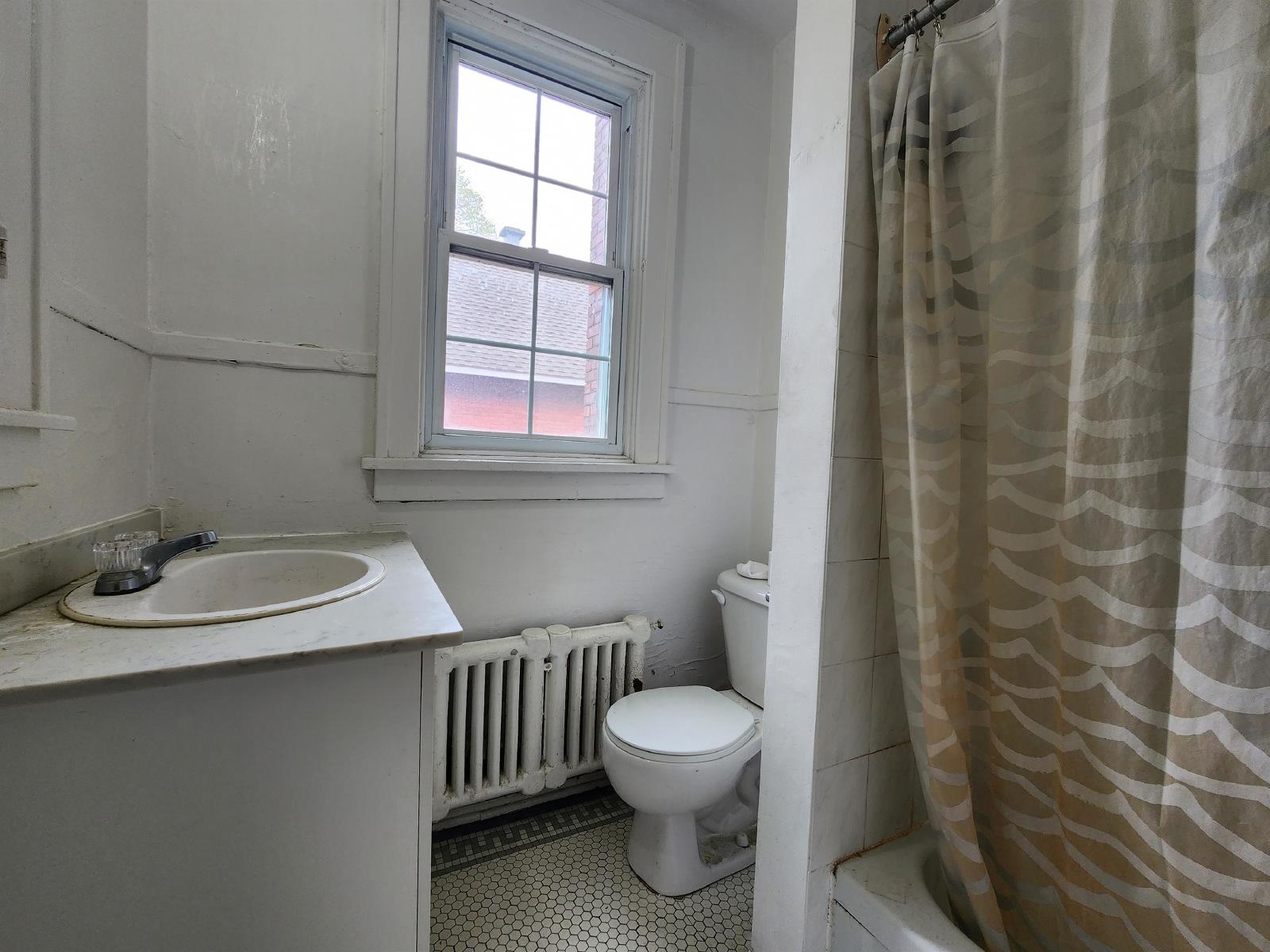 196 James - Unit 4 property image