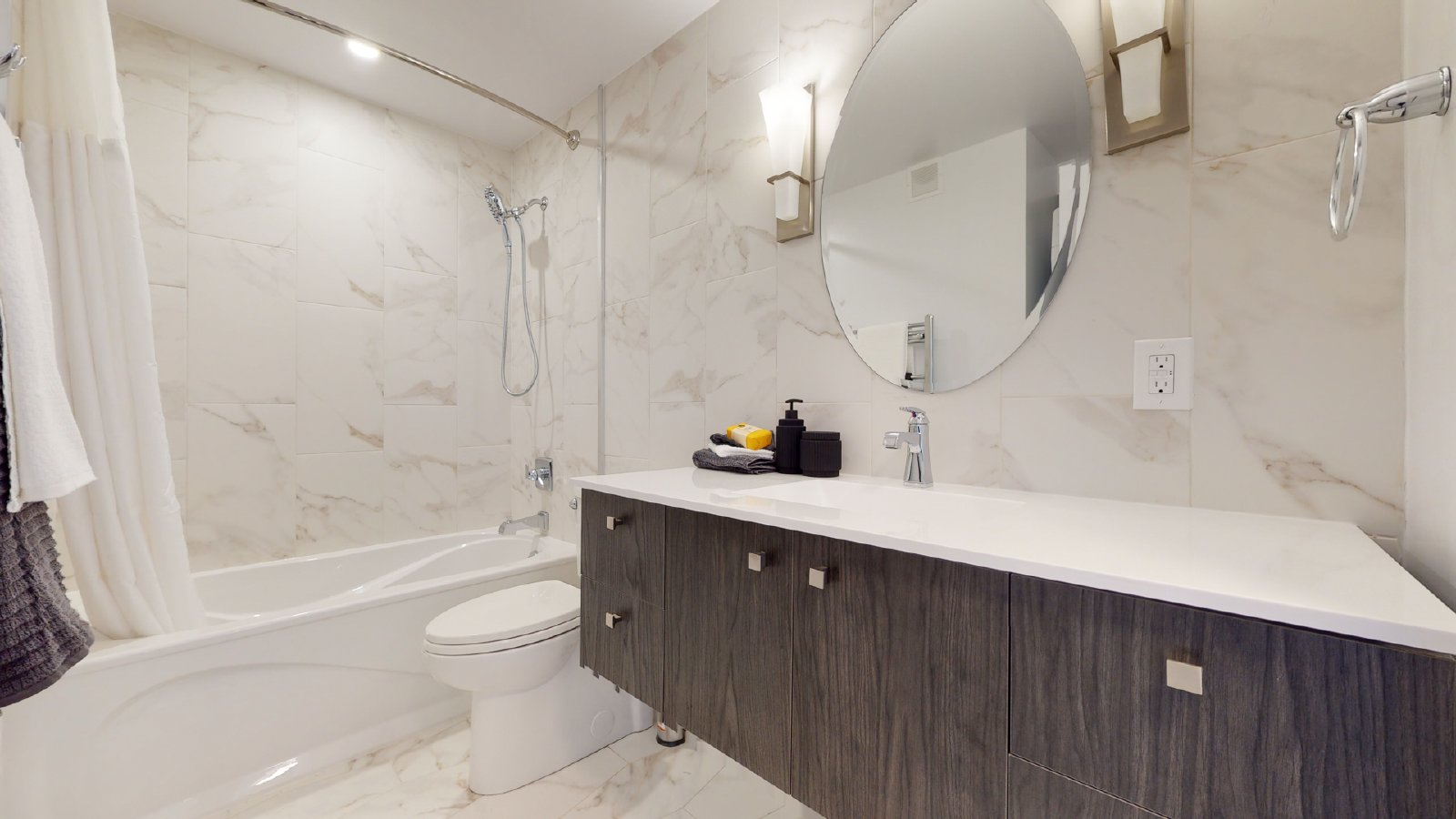 238 Carruthers Avenue - 203 property image