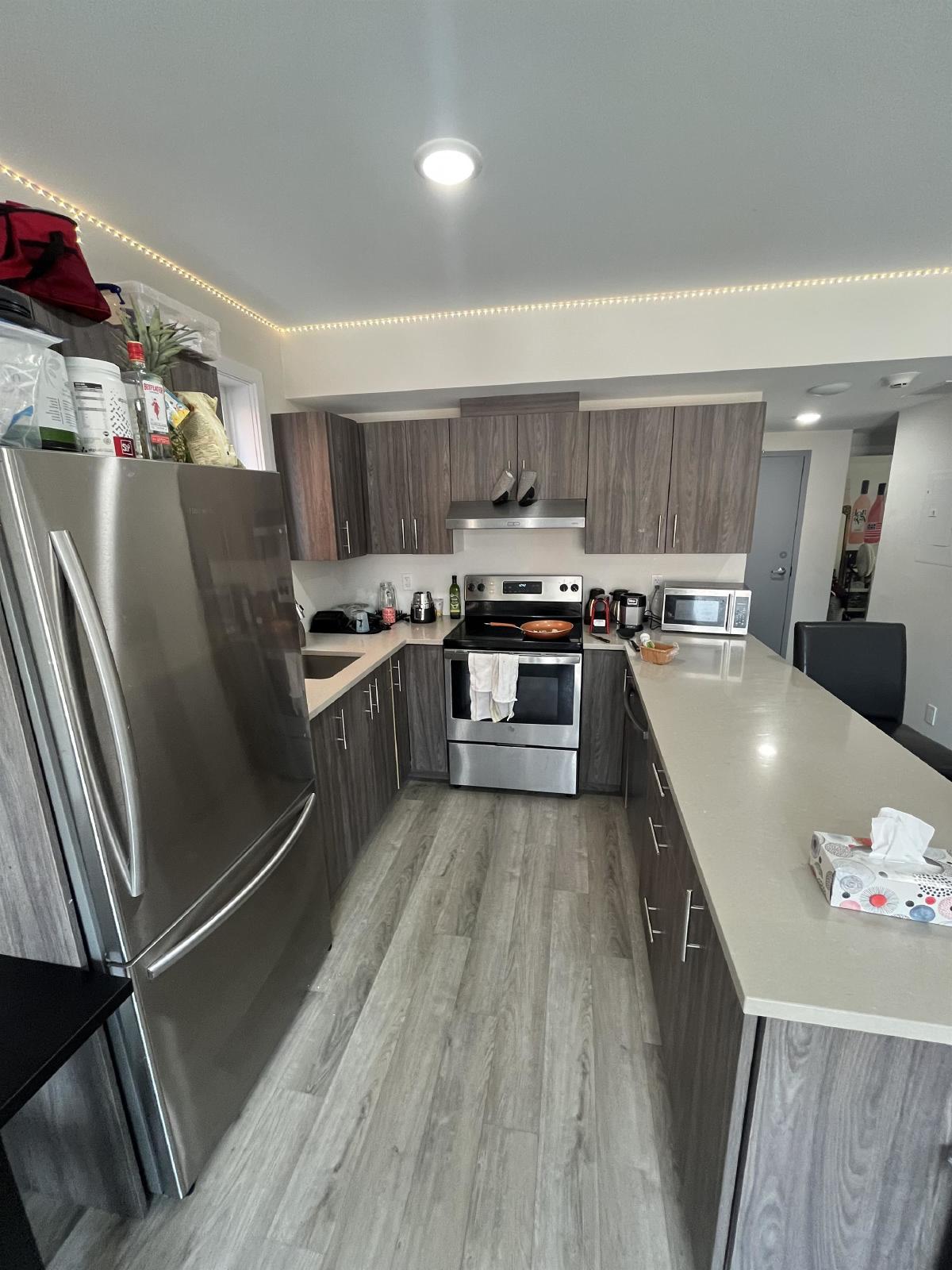 296 Rue Somerset Street East - 2 property image