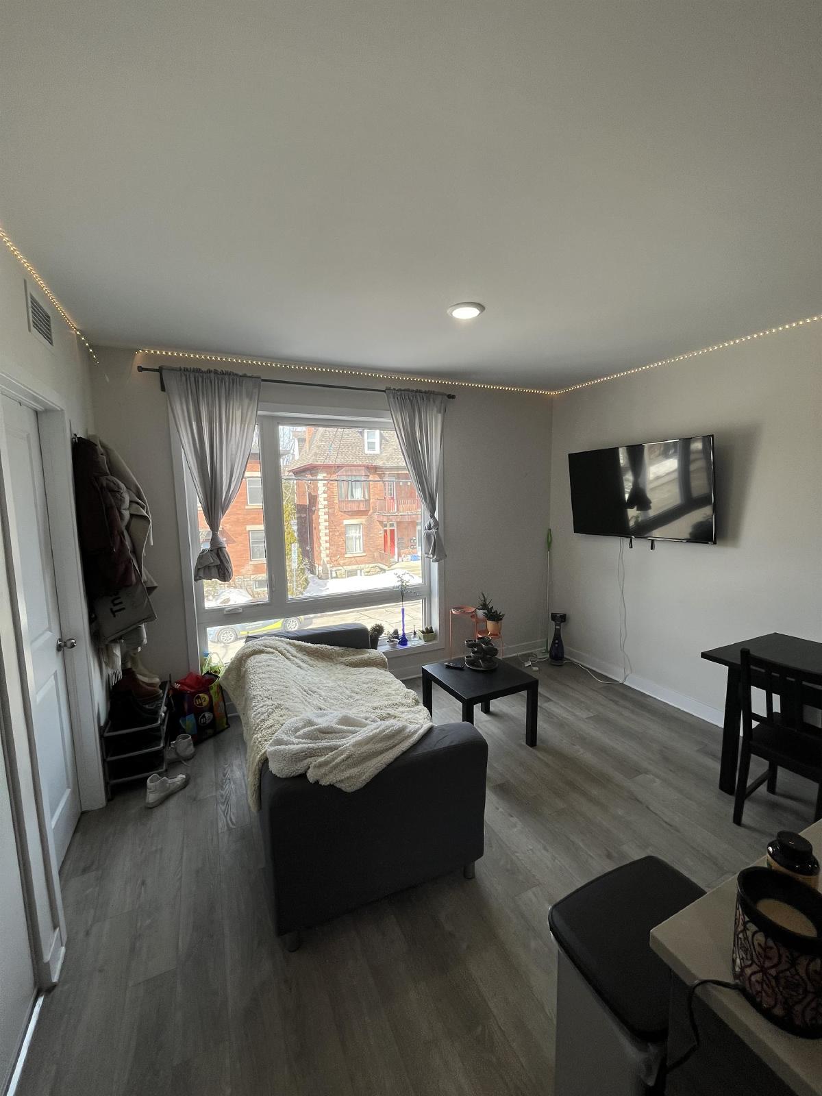296 Rue Somerset Street East - 2 property image