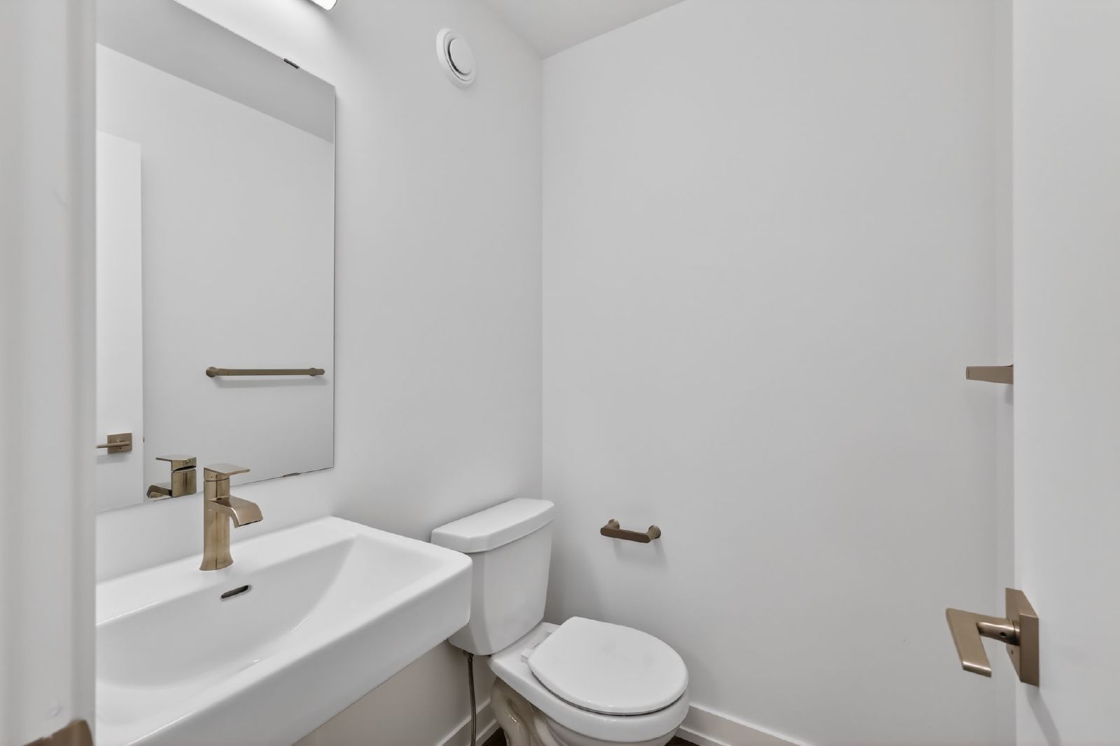 4639 Bank Street - 101 property image