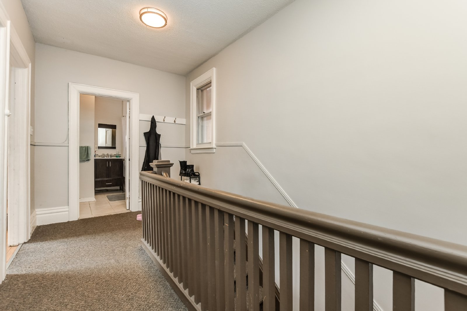 1074 Gladstone Avenue - 2B property image