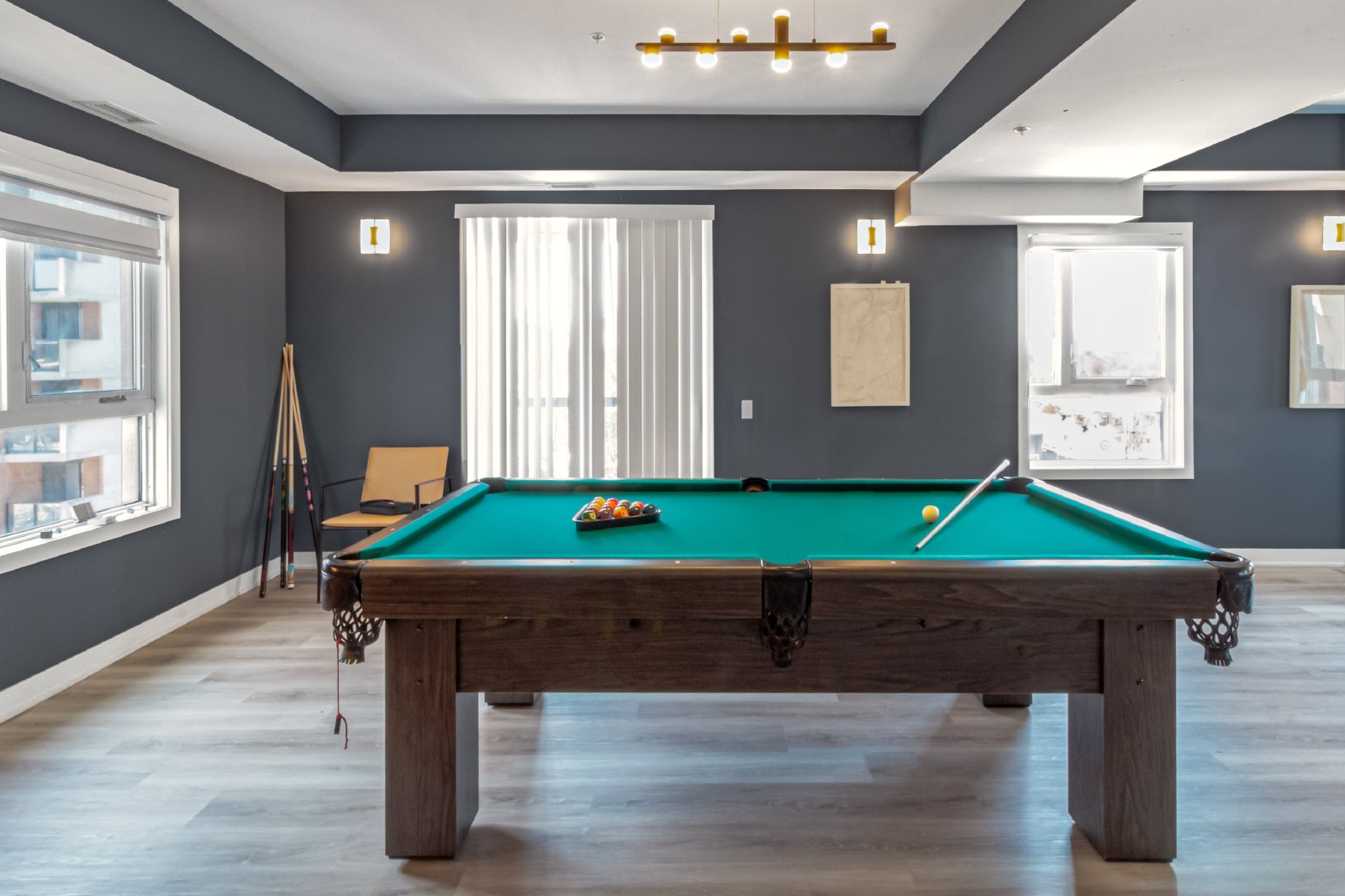 92 Hinton Avenue North - 612 property image