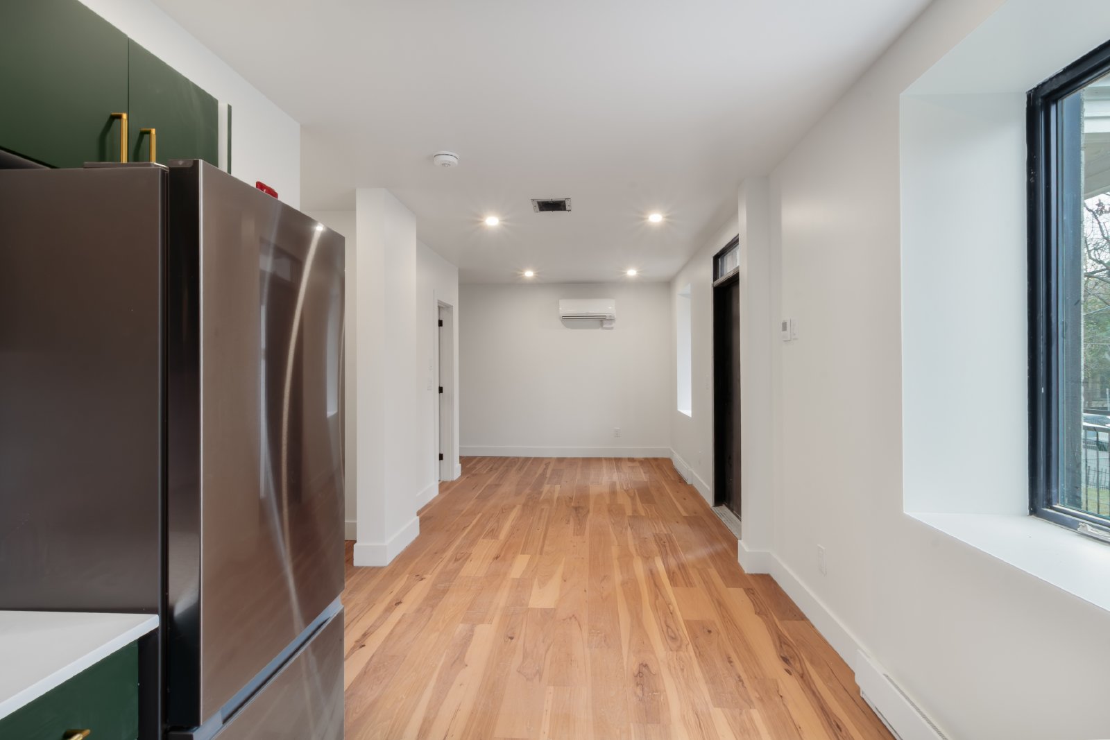 476 Rue Wilbrod Street - 101 property image