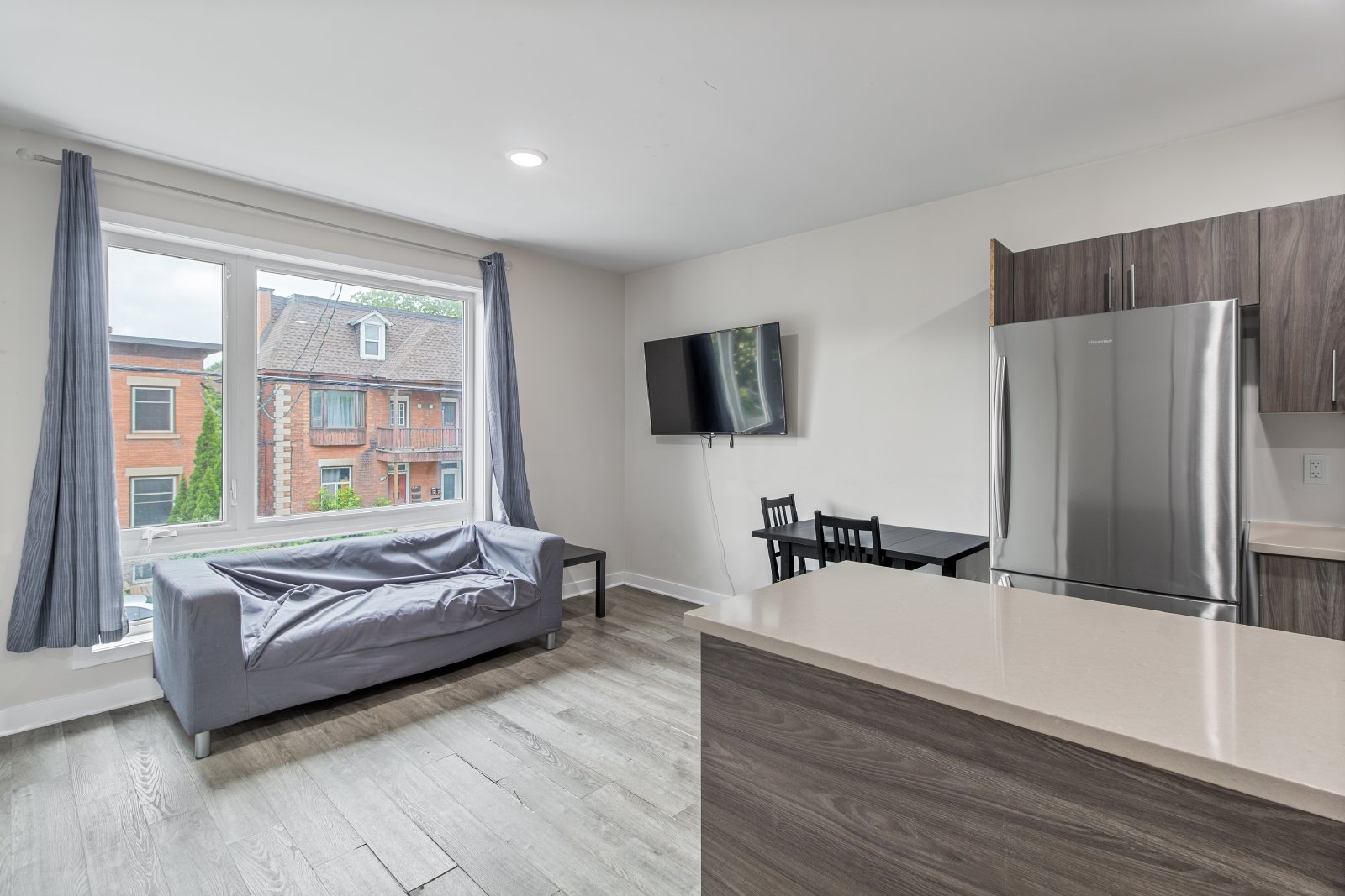 296 Rue Somerset Street East - 2 property image