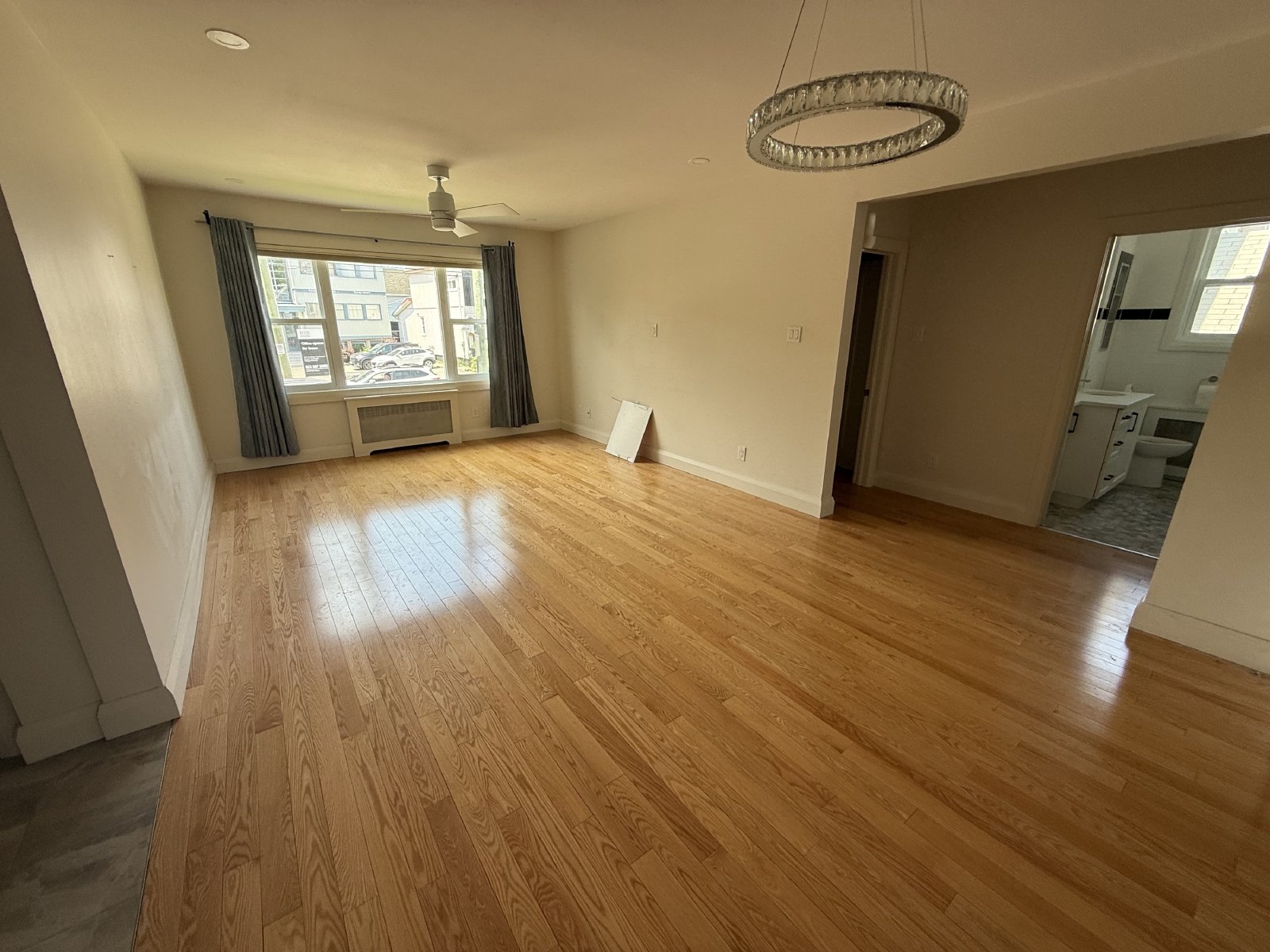 371 Churchill Avenue North - 3 property image