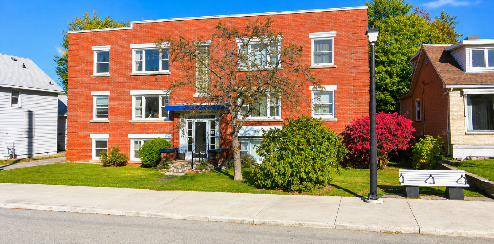 371 Churchill Avenue North - 6 property image