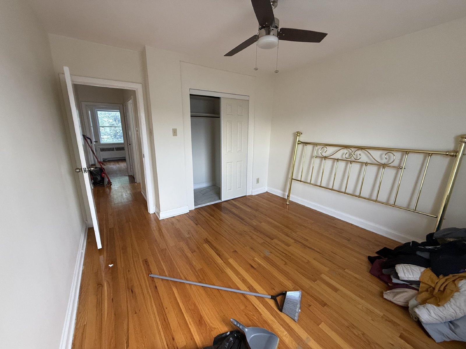 371 Churchill Avenue North - 6 property image
