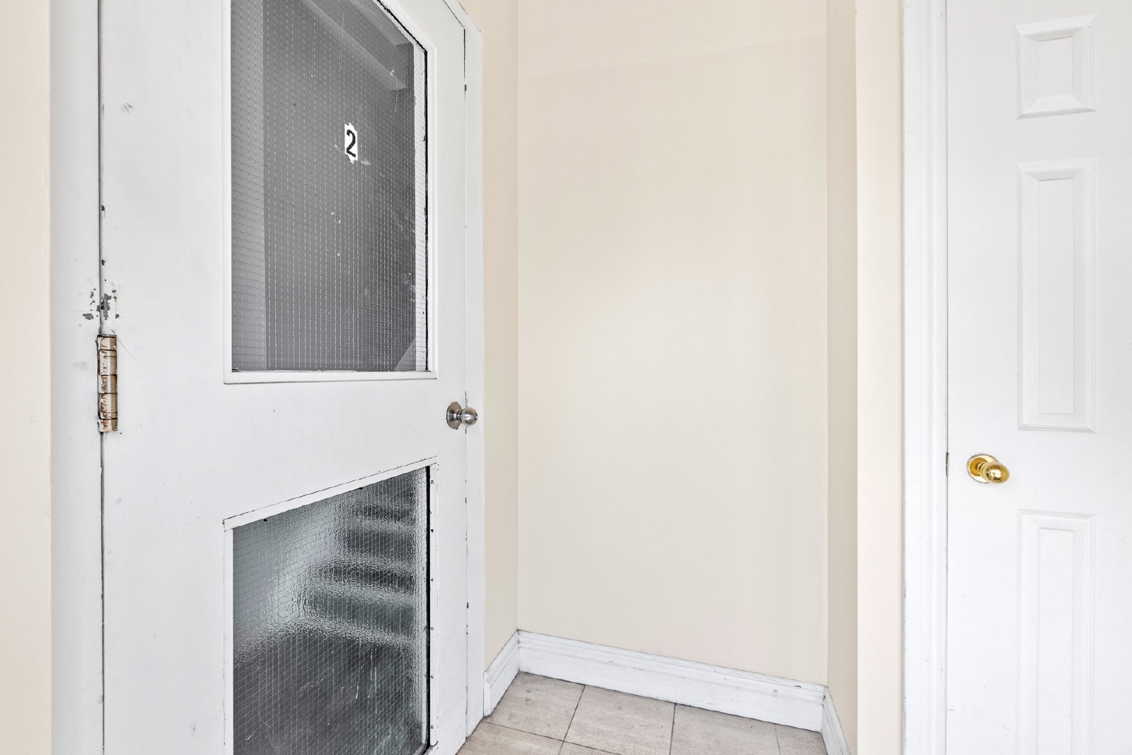 455 Somerset Street W - 2 property image