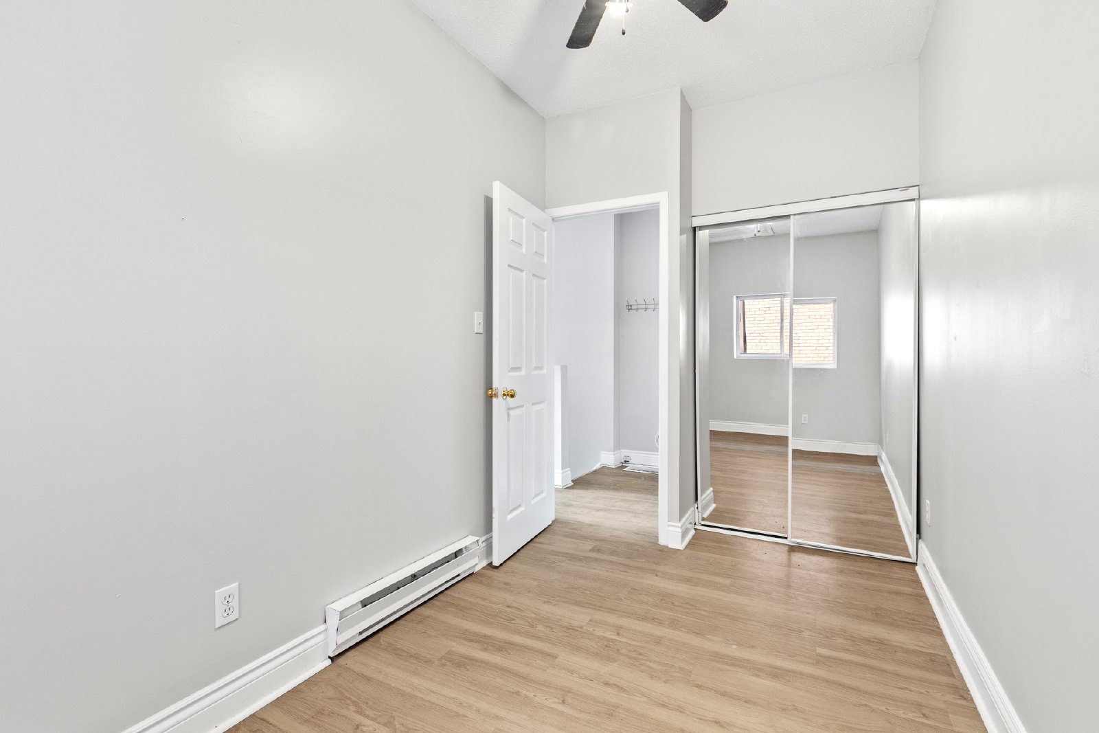 455 Somerset Street W - 2 property image
