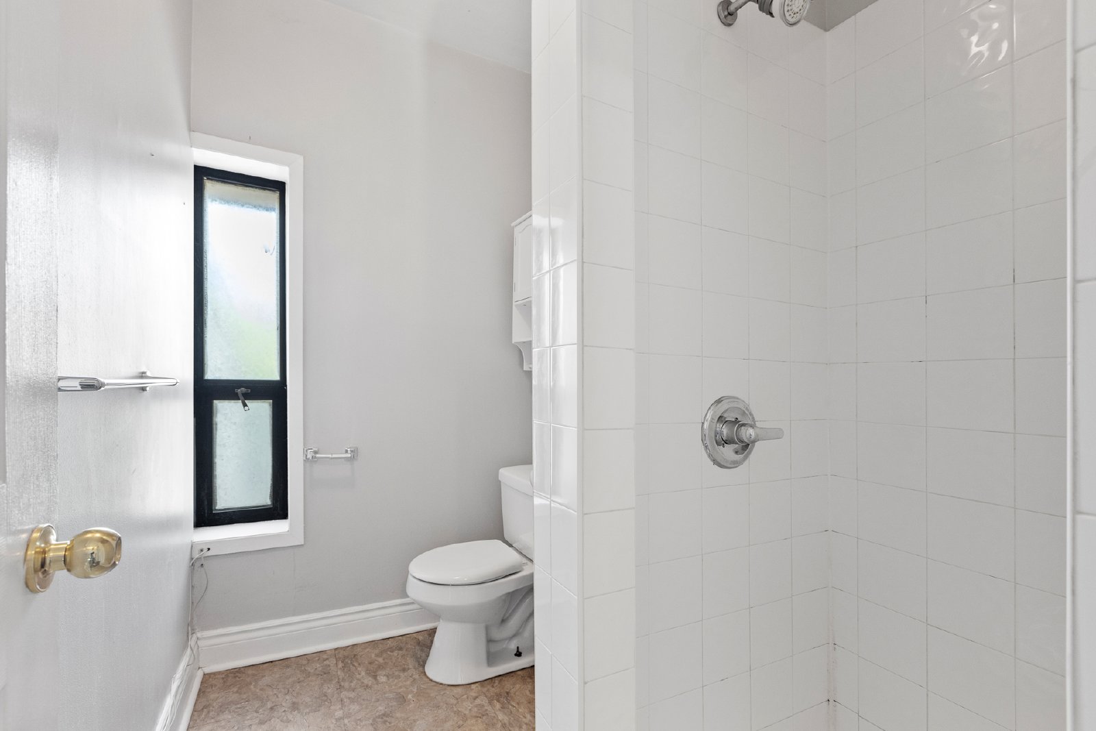 455 Somerset Street W - 2 property image