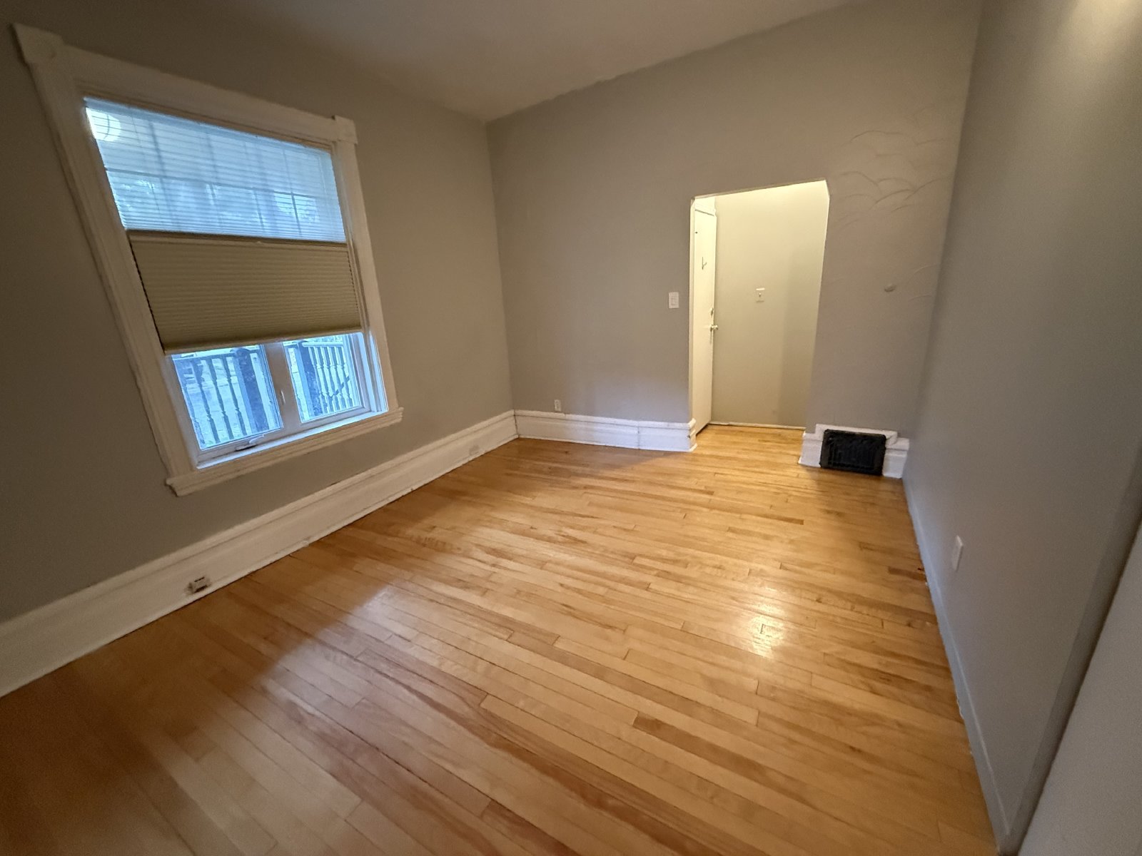 389 Daly Avenue - 1 property image