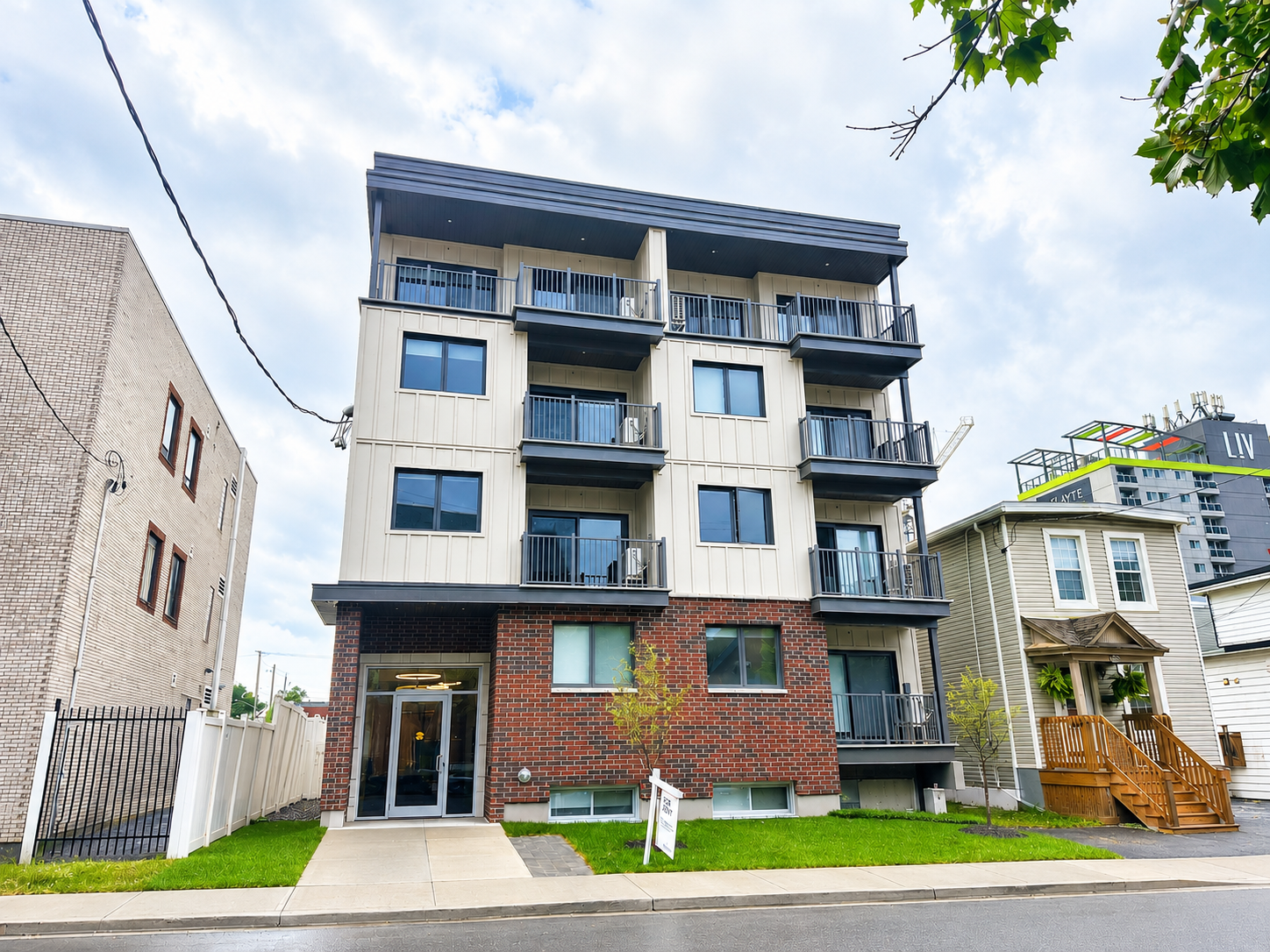 370 Cambridge Street - 3 property image