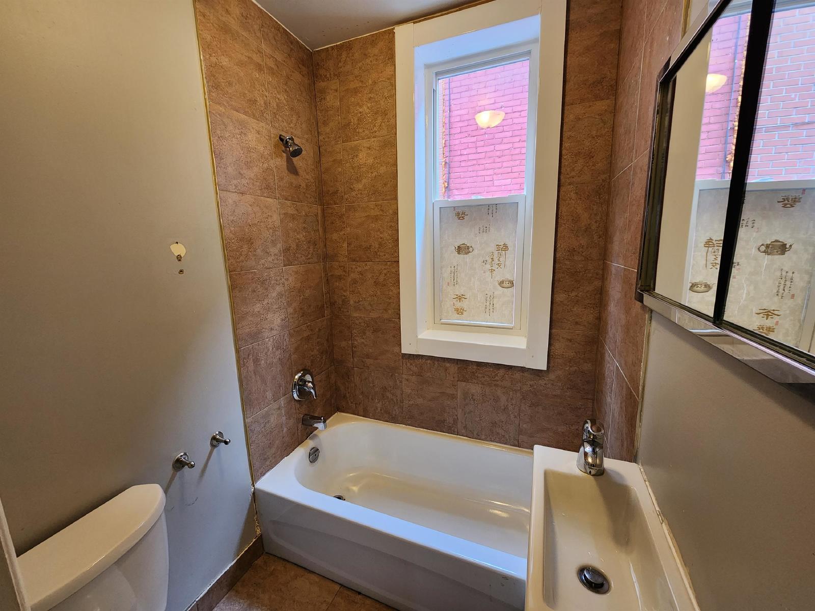 865 Somerset Street W - 2 property image
