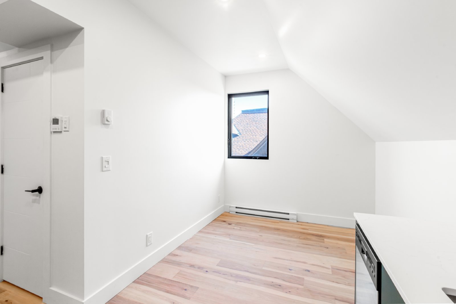 476 Rue Wilbrod Street - 302 property image
