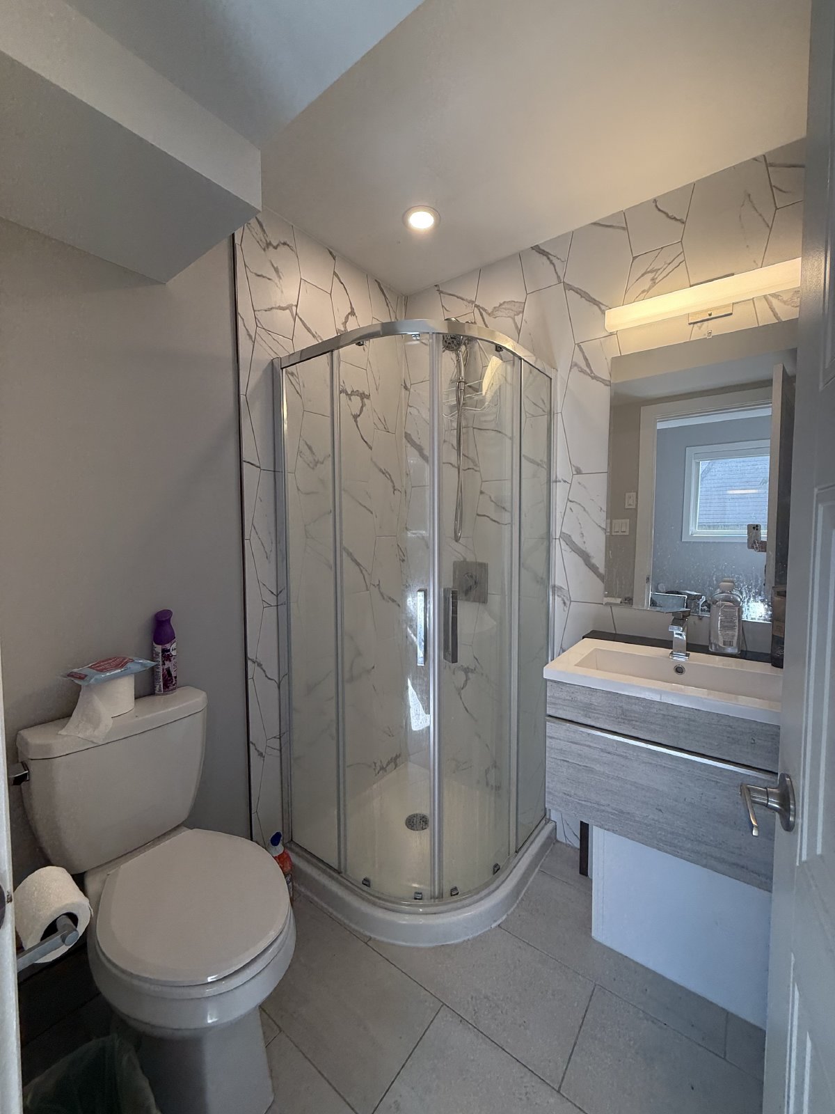 238 Carruthers Avenue - 101 property image